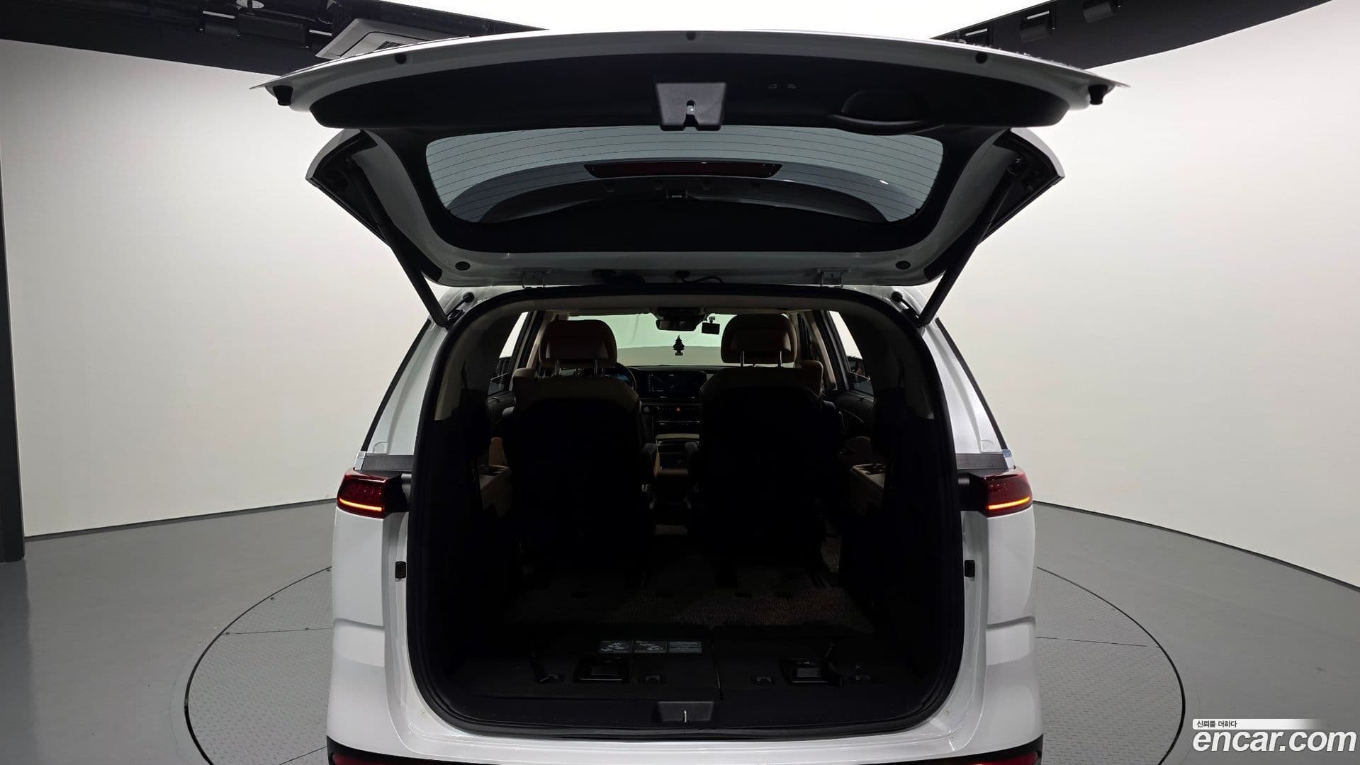 Main__Slider__Photo:Canival Kia 2020.11-19