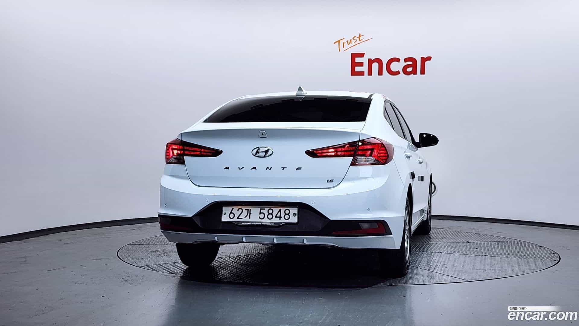 AVANTE Hyundai 2019.7-OUTER-004