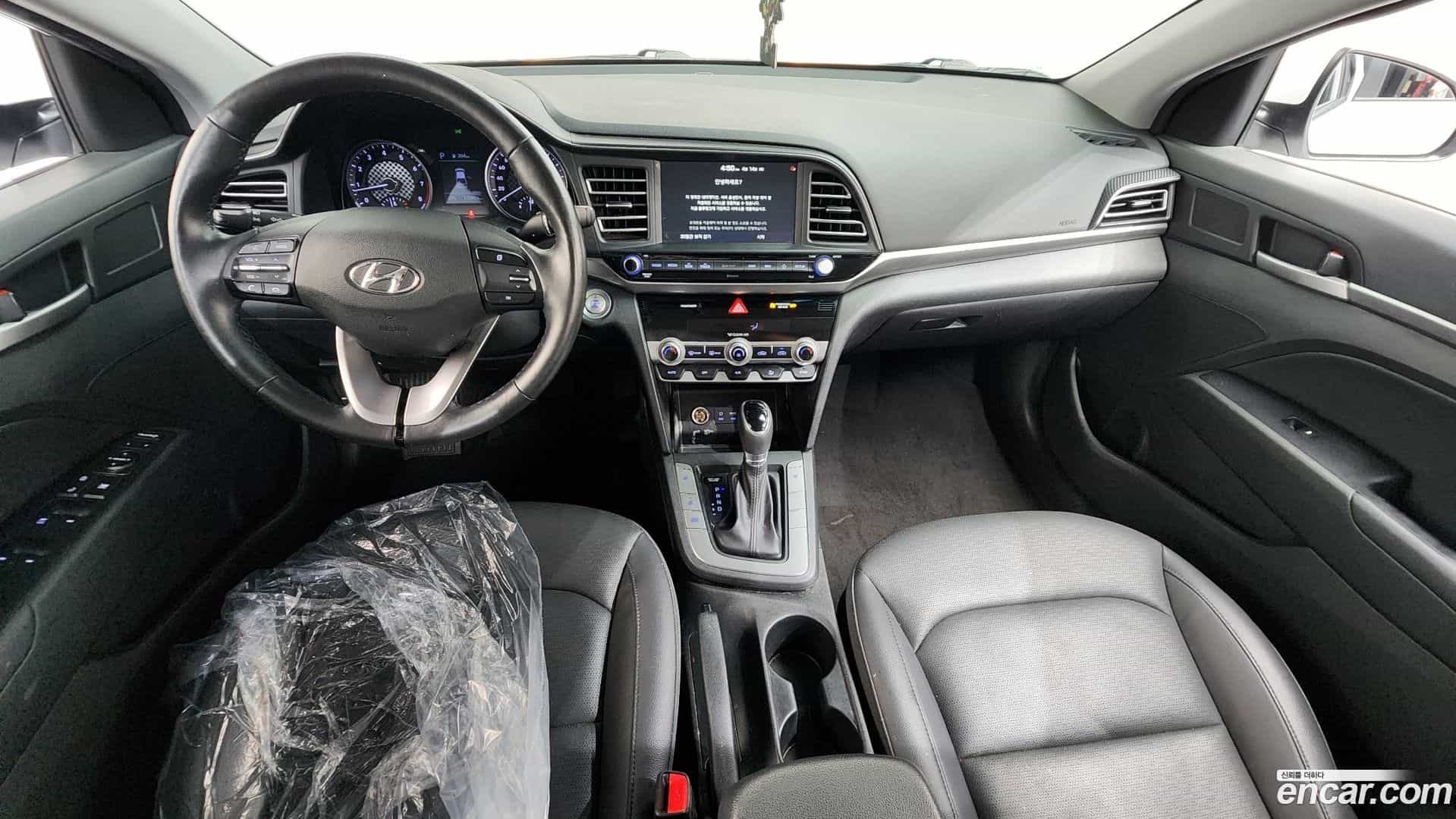AVANTE Hyundai 2019.7-INNER-007