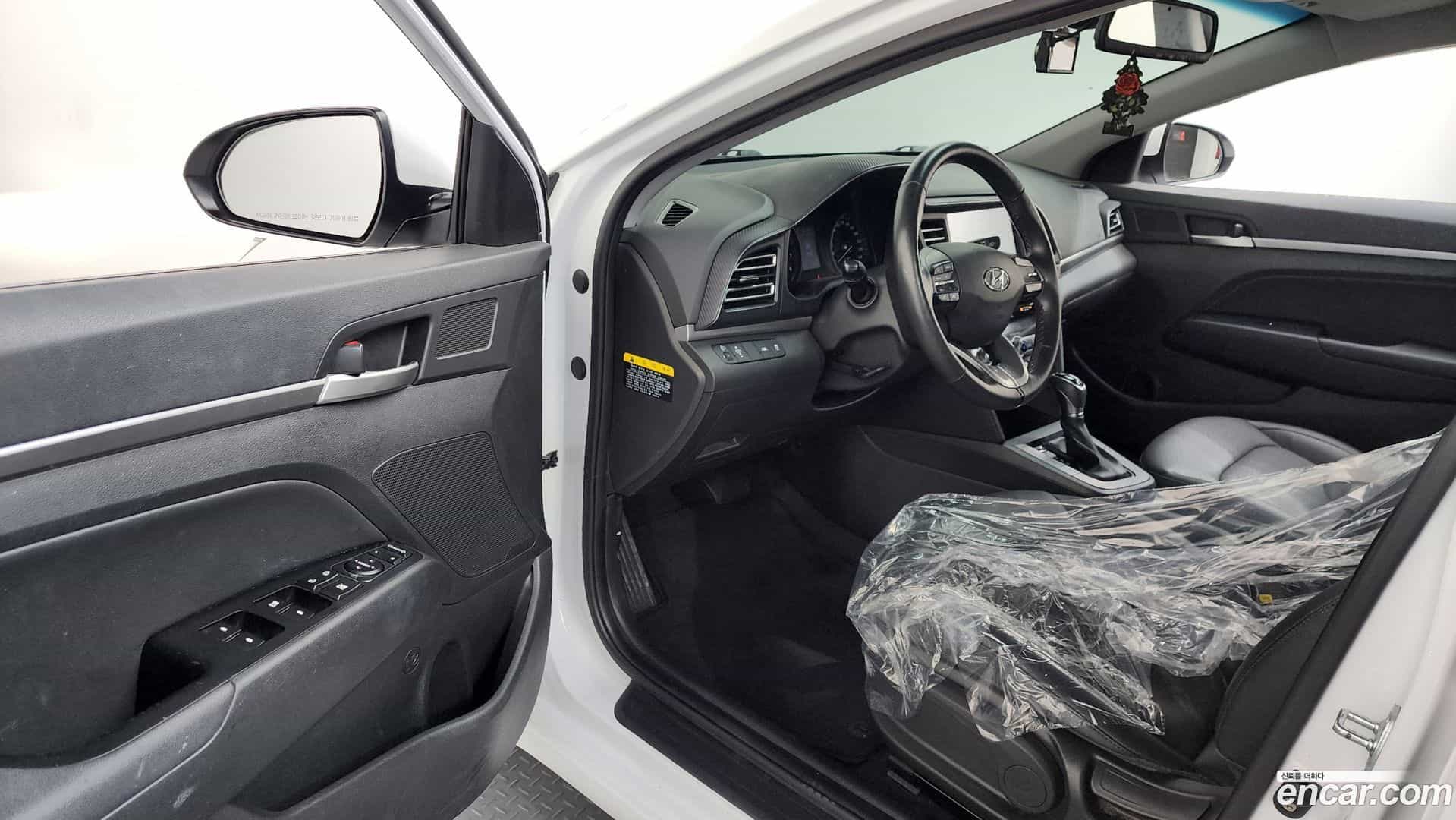 AVANTE Hyundai 2019.7-INNER-010