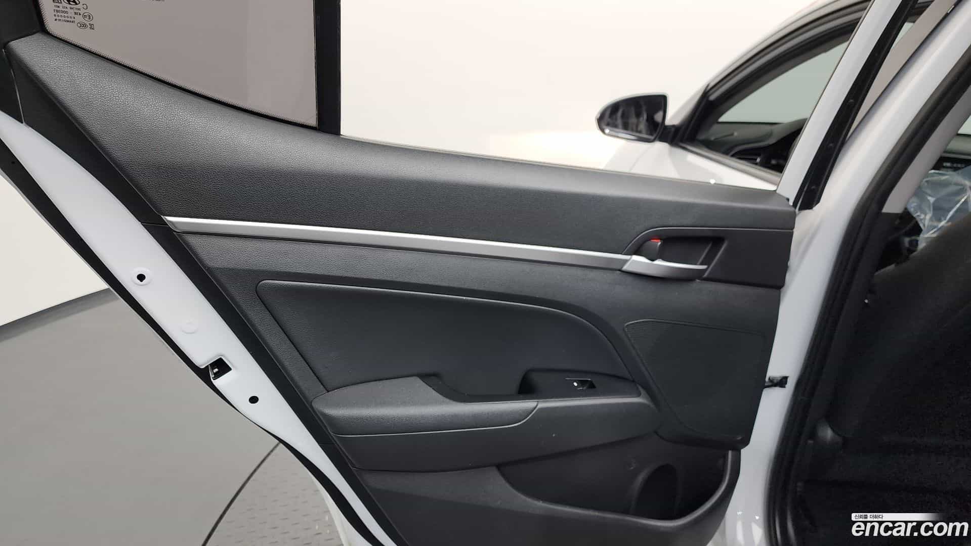 AVANTE Hyundai 2019.7-INNER-035