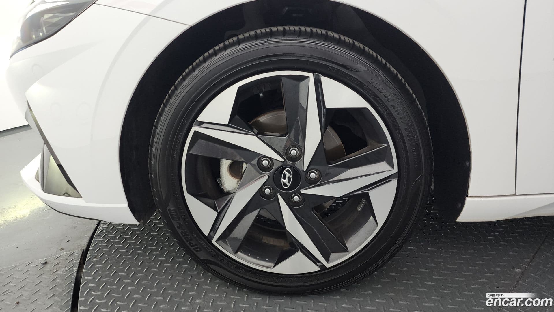 Main__Slider__Photo:AVANTE Hyundai 2022.6-4