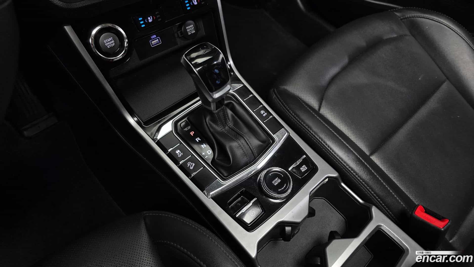 KORANDO KG Mobility 2022.8-INNER-009