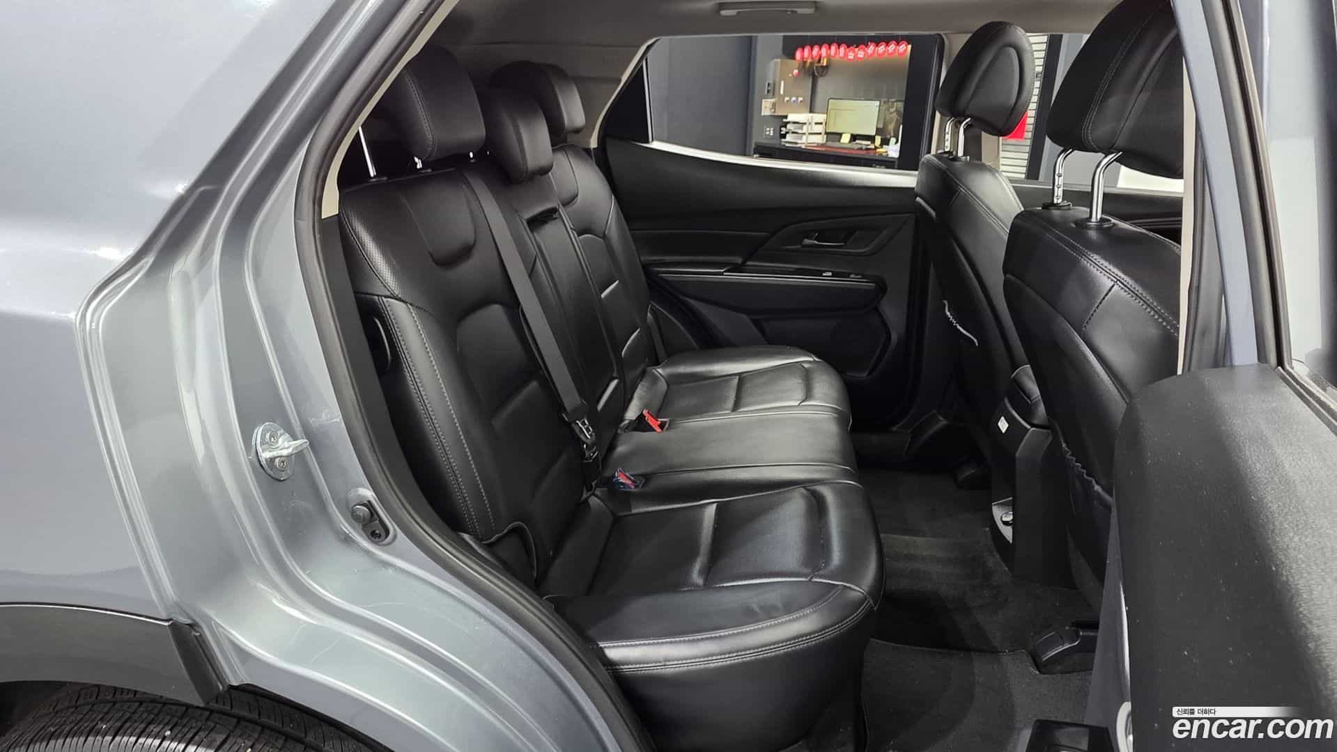 KORANDO KG Mobility 2022.8-OPTION-016