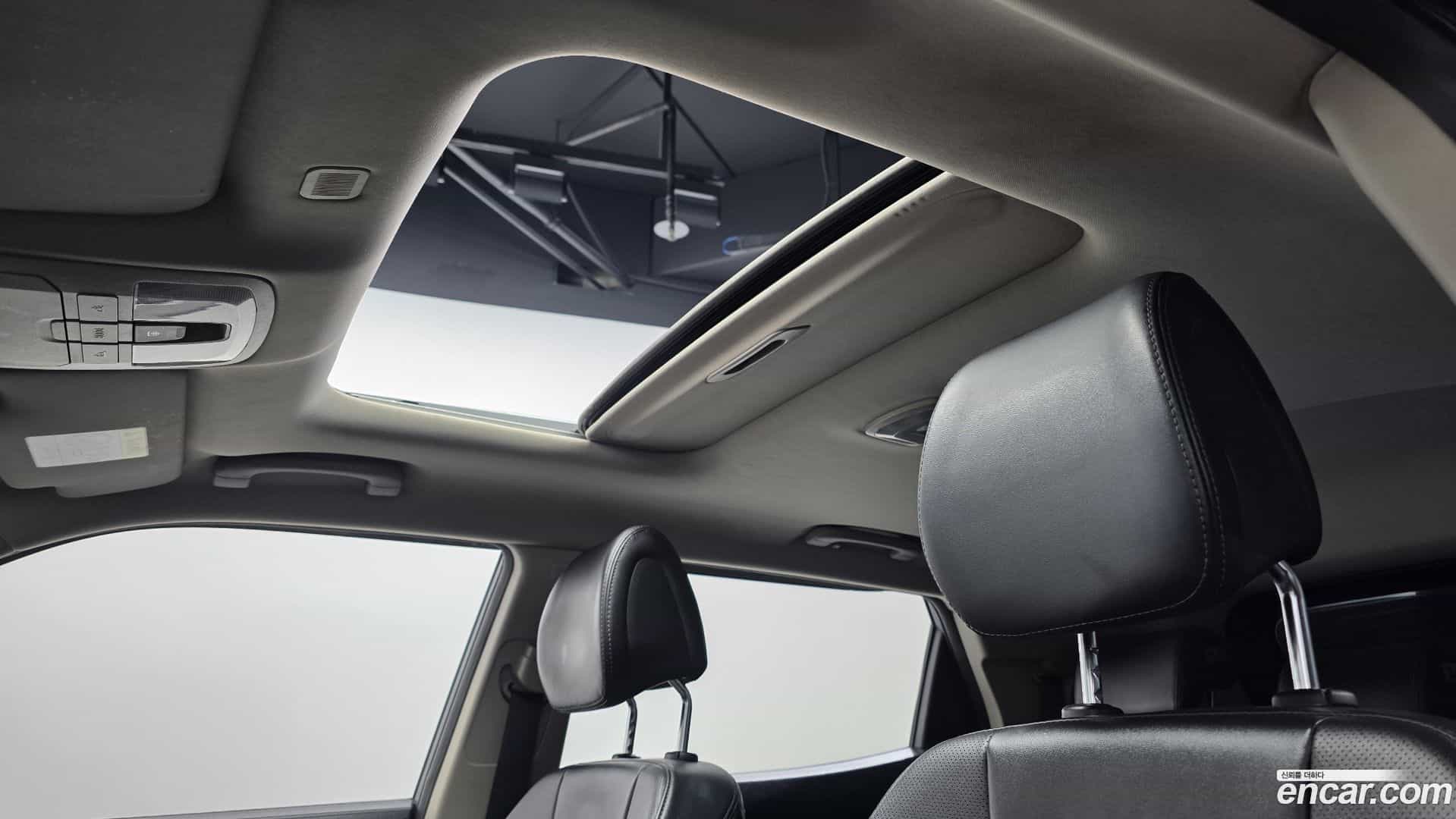 KORANDO KG Mobility 2022.8-OPTION-021