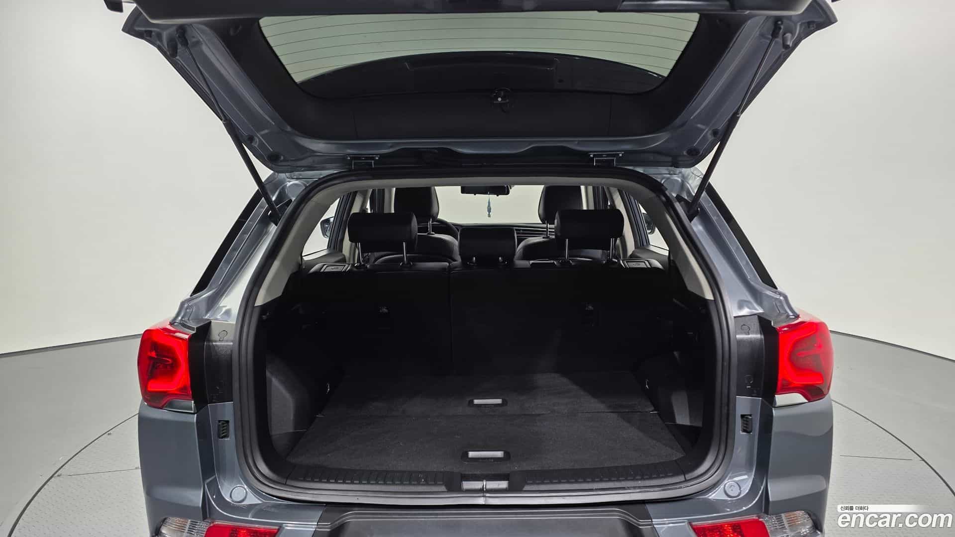 KORANDO KG Mobility 2022.8-OPTION-024