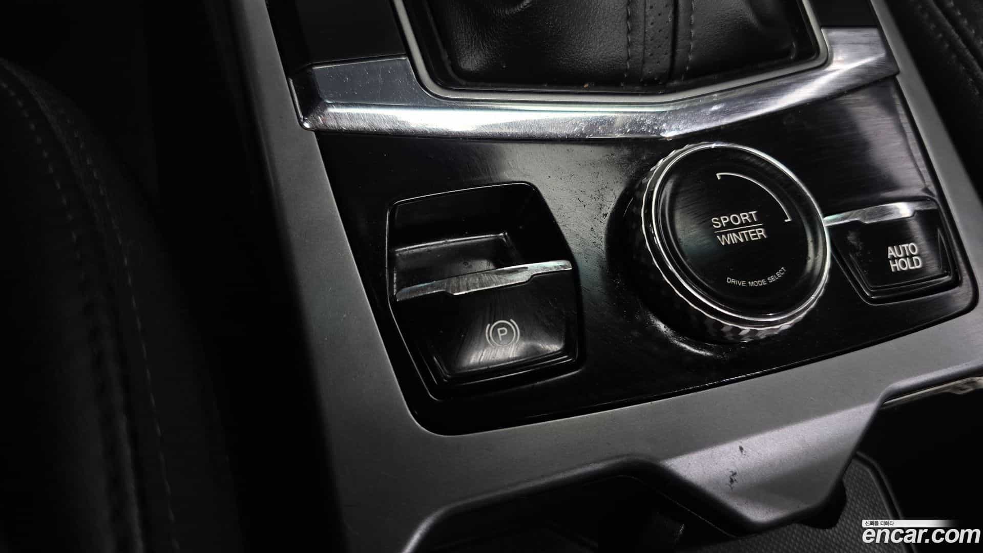 KORANDO KG Mobility 2022.8-OPTION-040