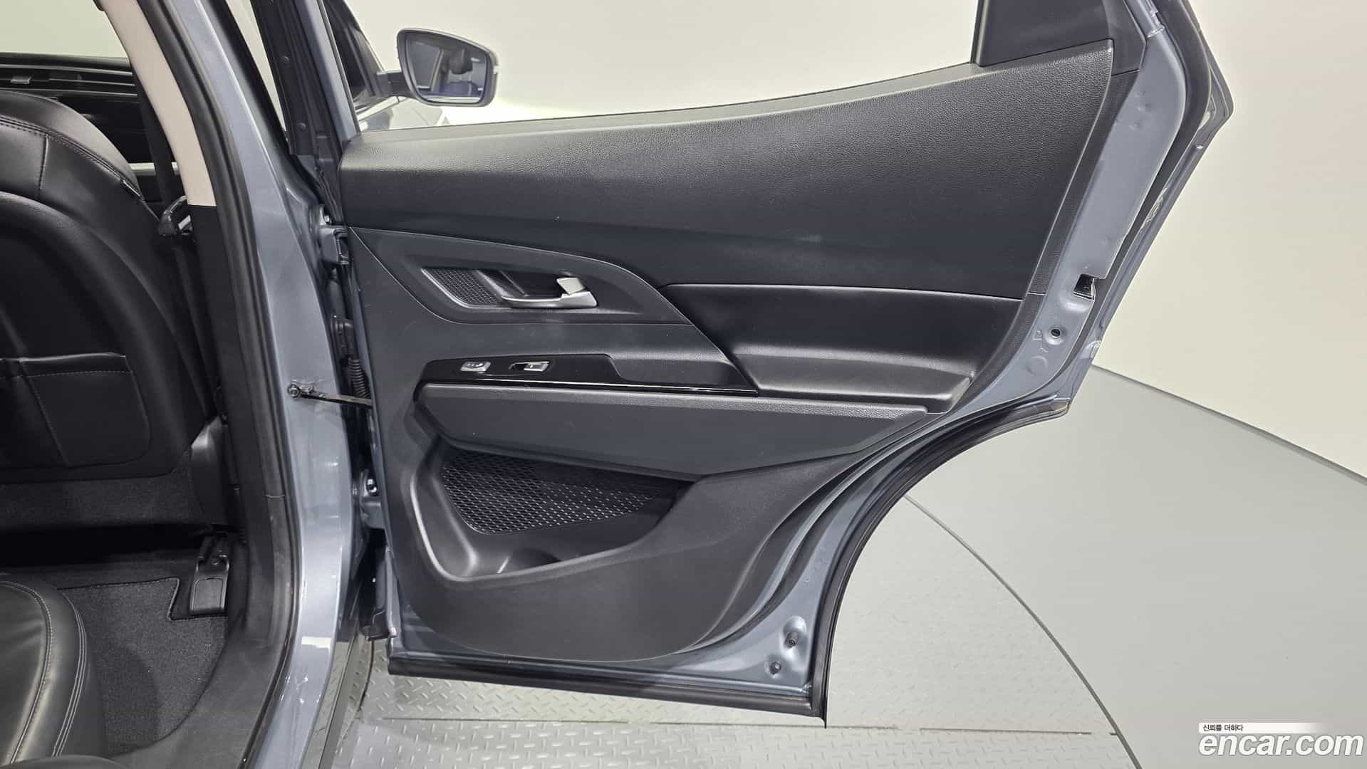 KORANDO KG Mobility 2022.8-OPTION-042