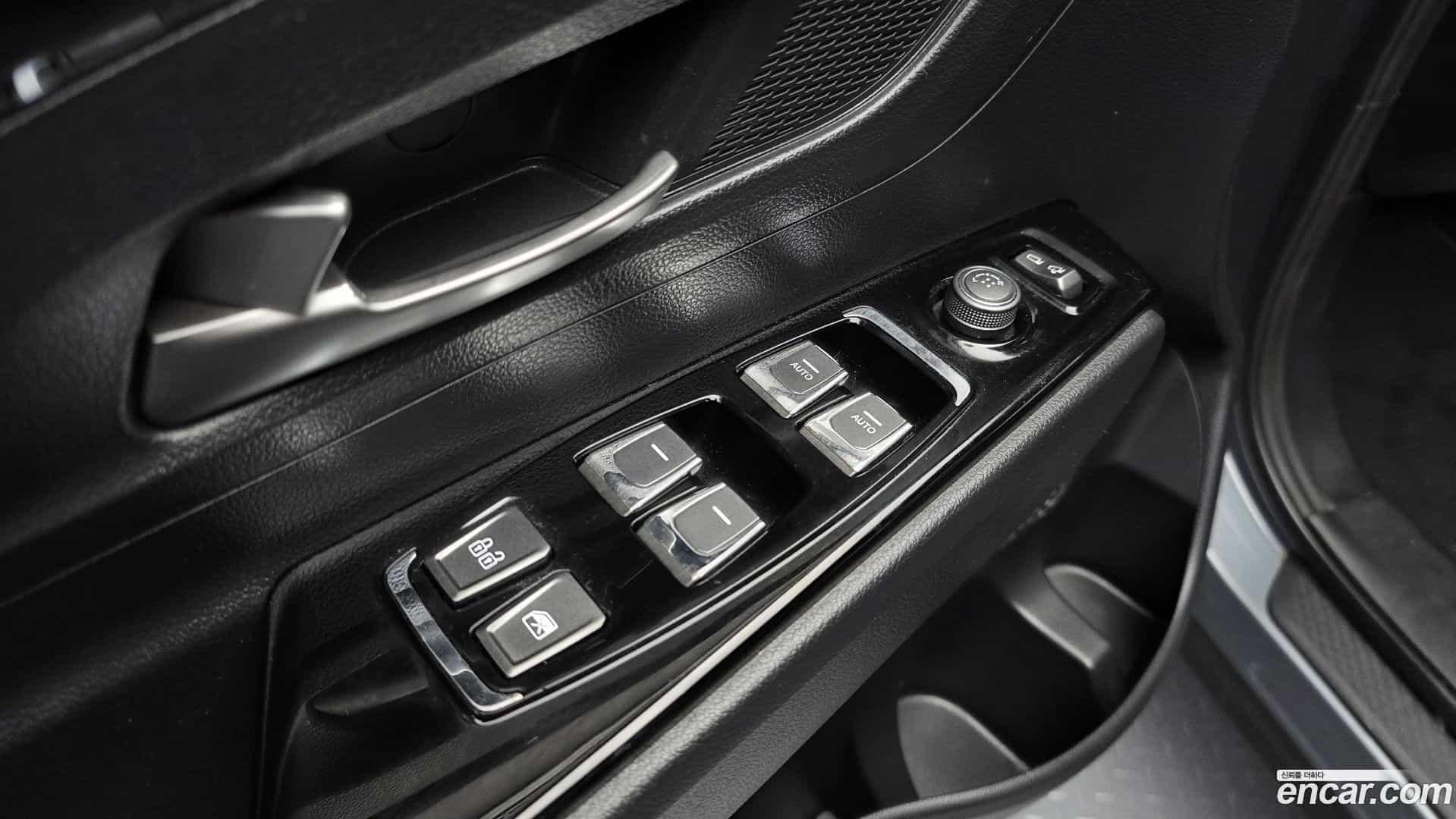KORANDO KG Mobility 2022.8-OPTION-046