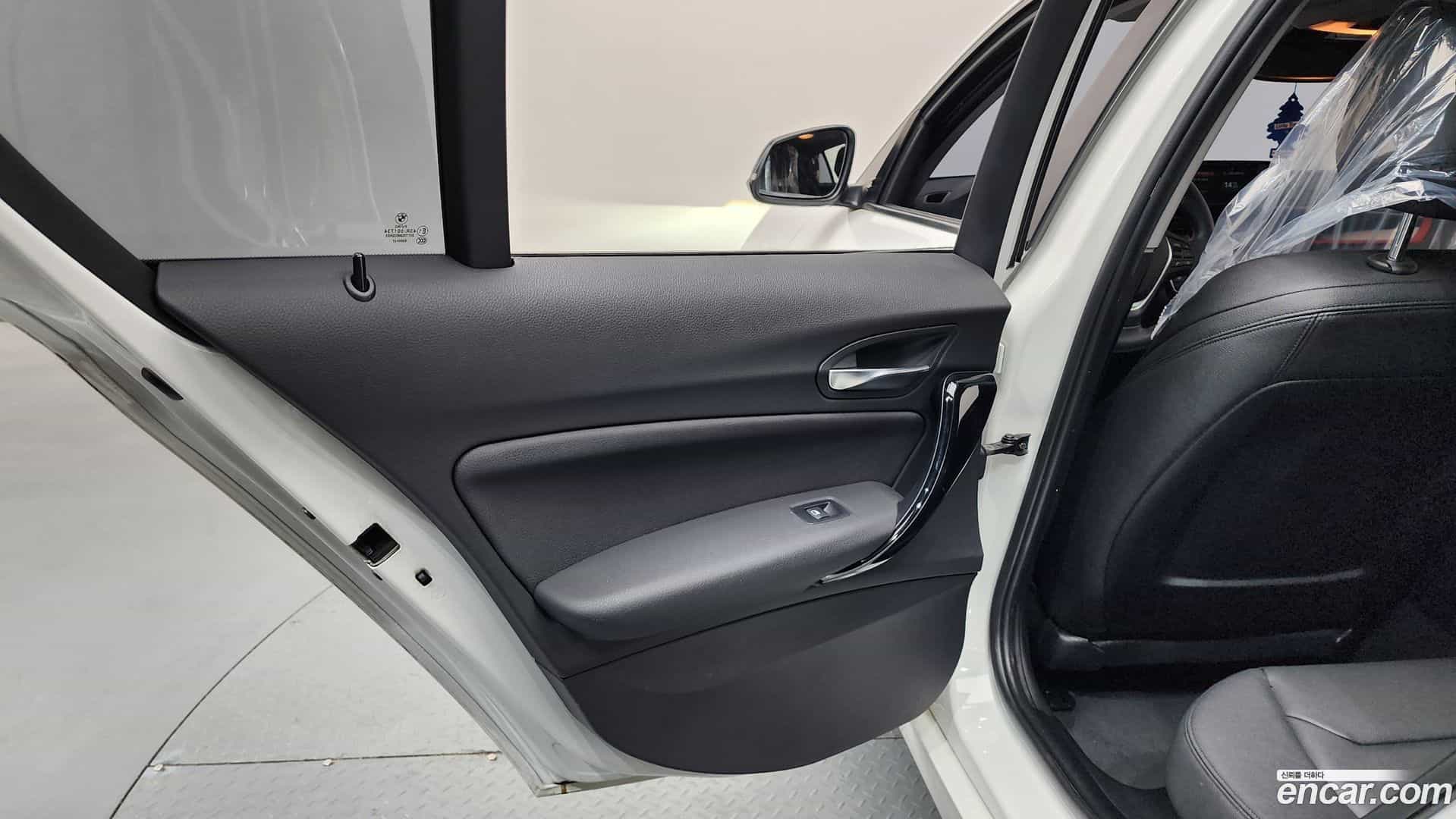 1-Series BMW 2018.11-INNER-035
