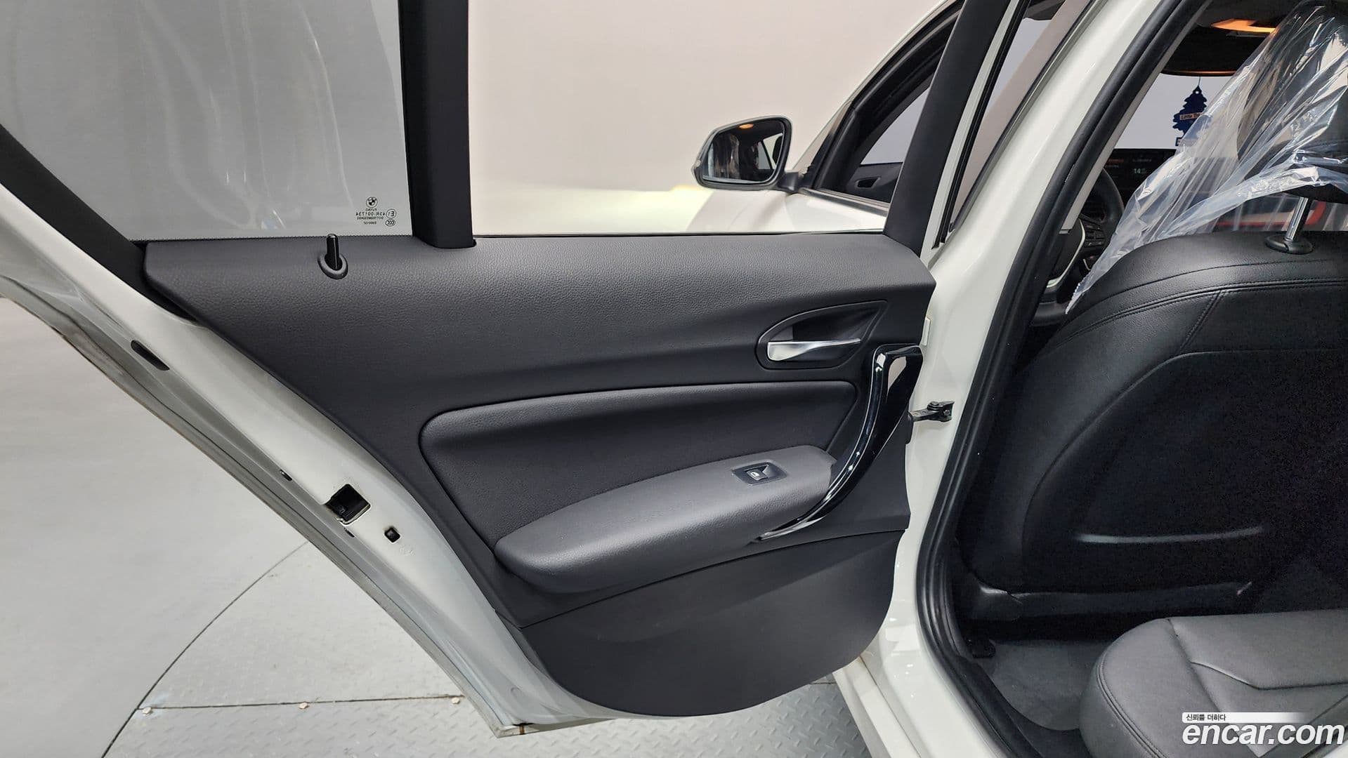 Main__Slider__Photo:1-Series BMW 2018.11-24