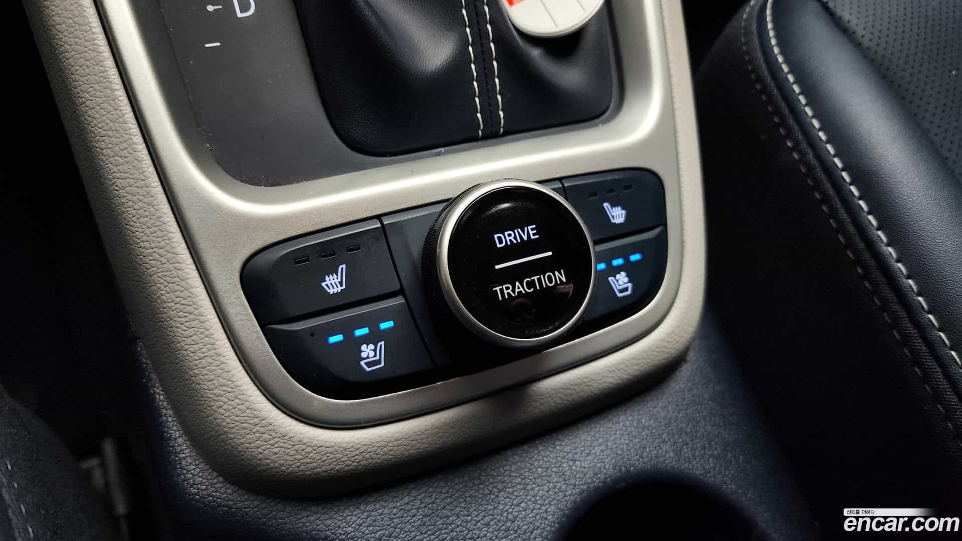 Venue Hyundai 2025.7-OPTION-022