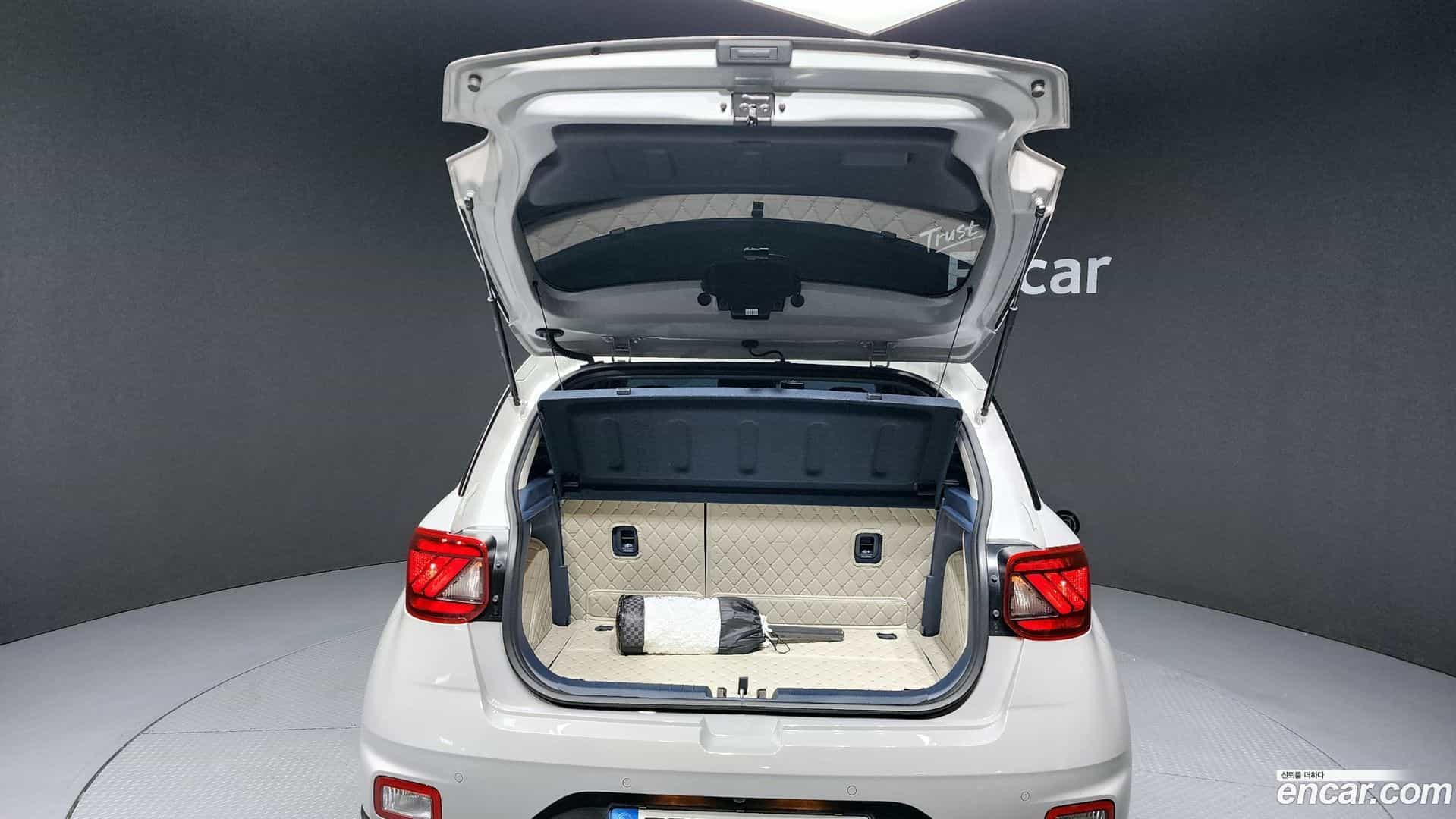 Venue Hyundai 2025.7-OPTION-024