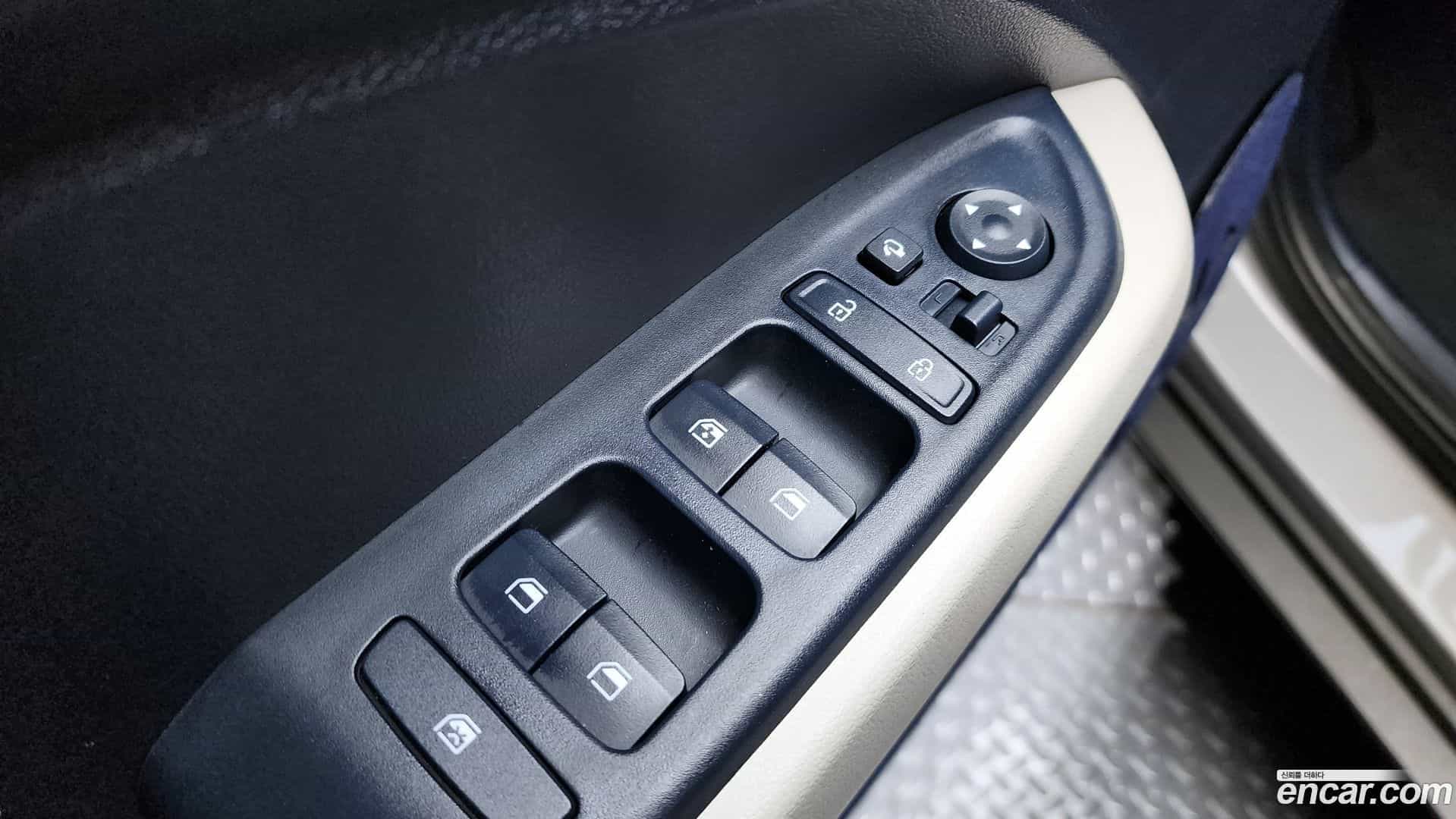 Venue Hyundai 2025.7-OPTION-040