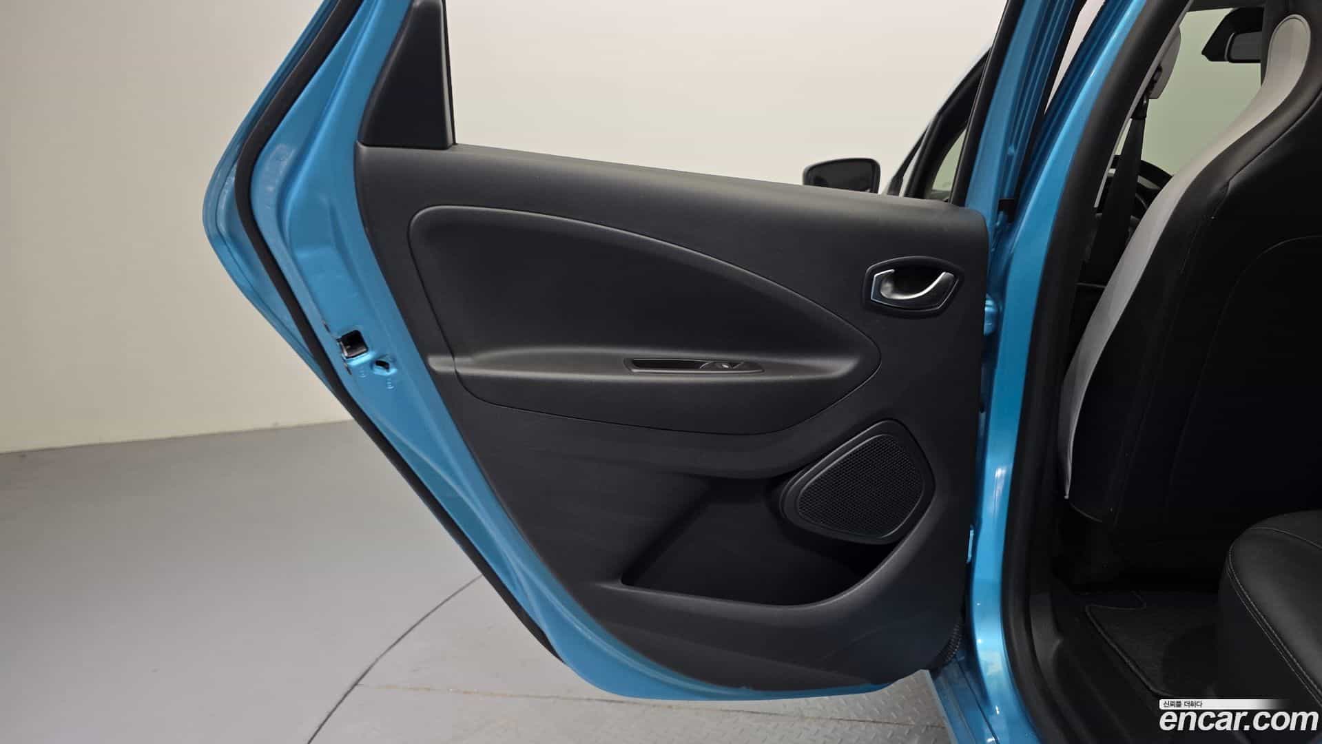 Zoe Renault Korea 2020.8-INNER-035