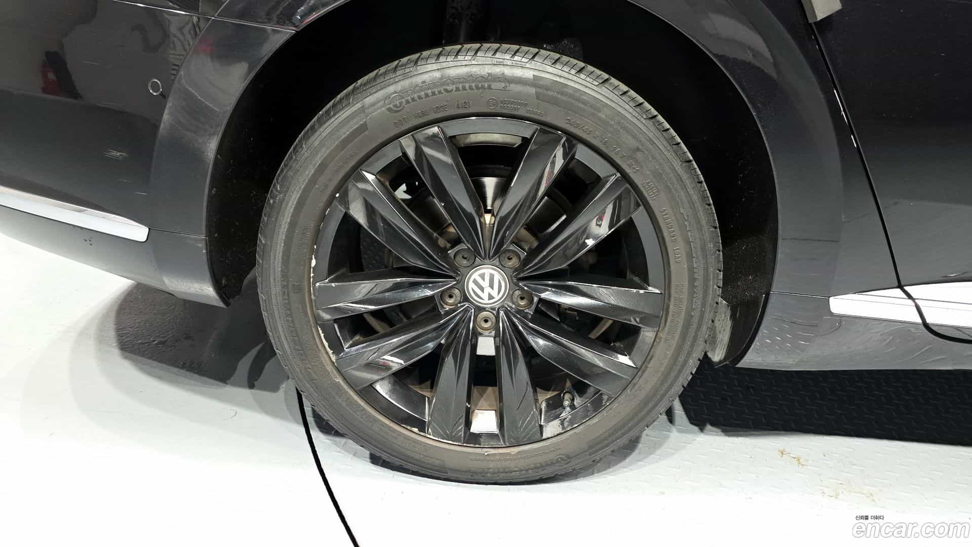 Arteon Volkswagen 2018.11-OUTER-005