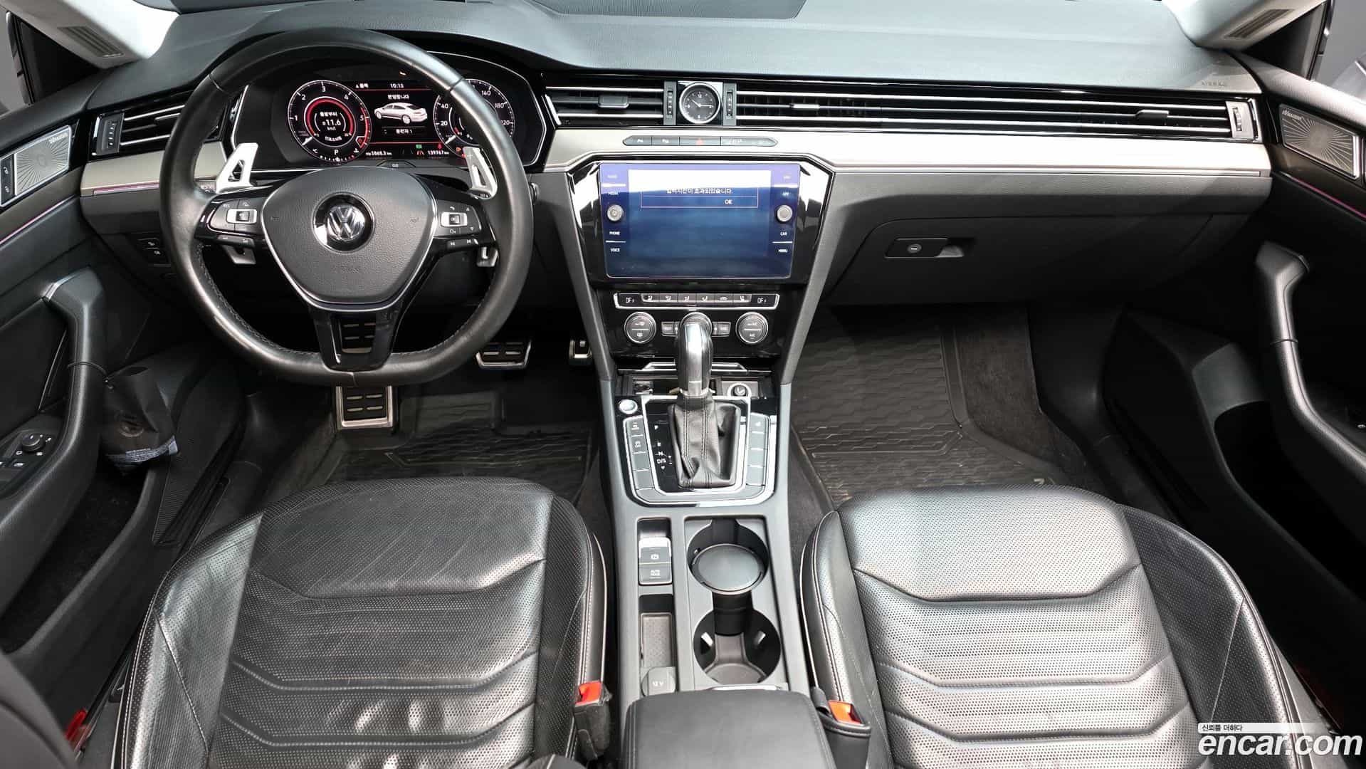 Arteon Volkswagen 2018.11-INNER-007