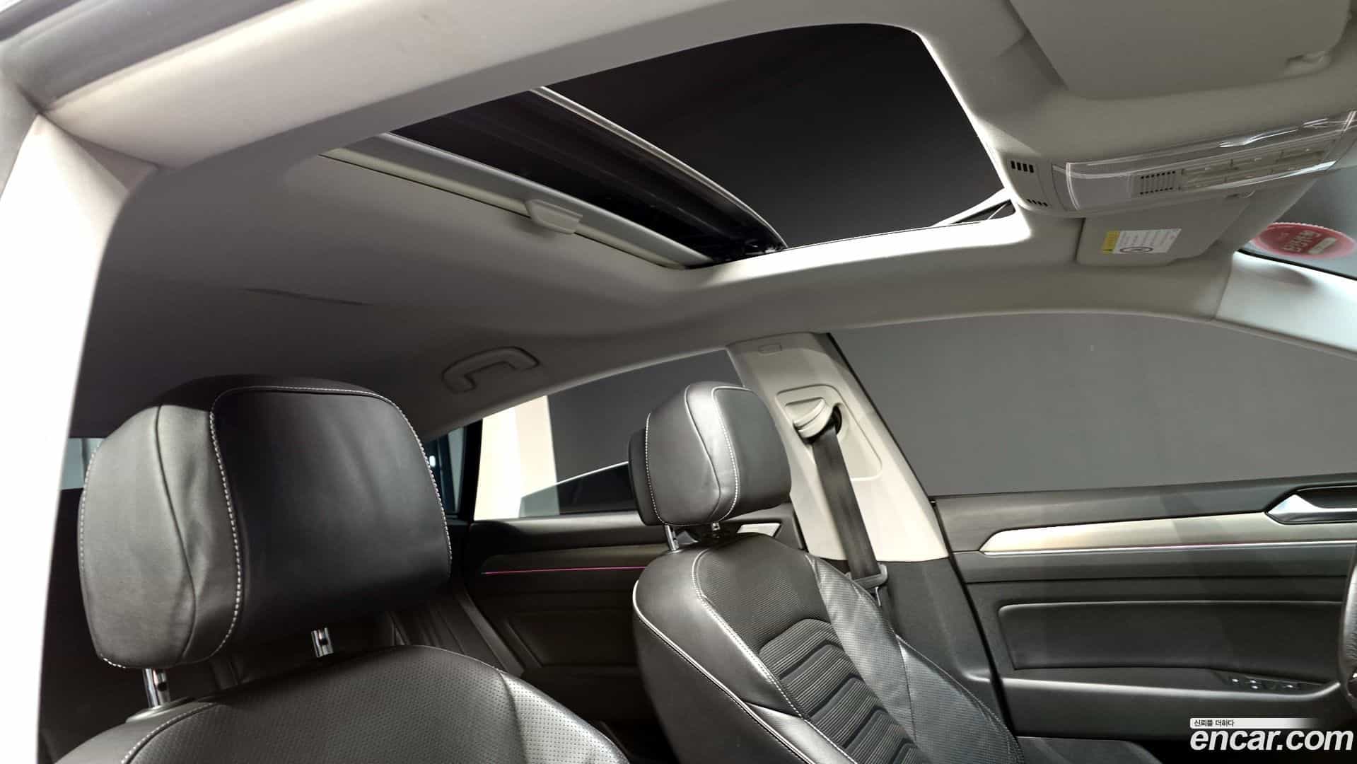 Arteon Volkswagen 2018.11-OPTION-022