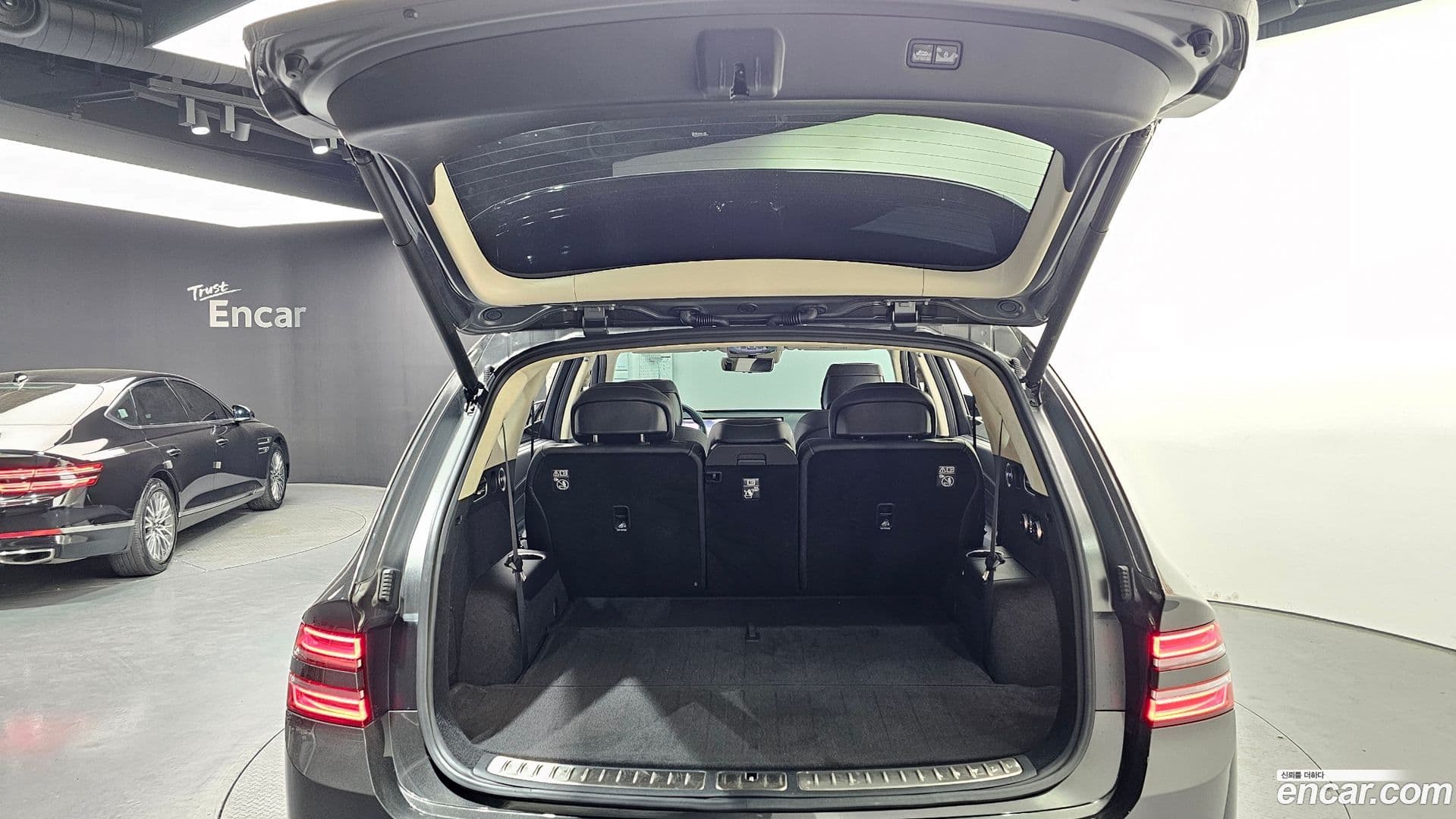 Main__Slider__Photo:GV80 Genesis 2024.6-19