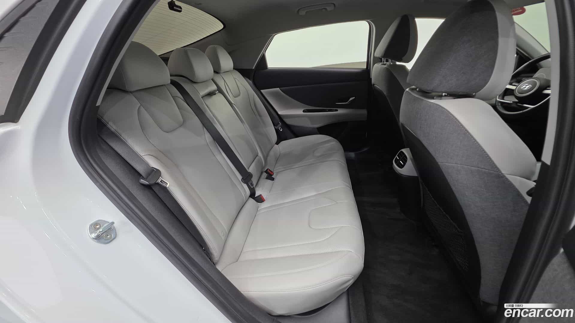 AVANTE Hyundai 2020.8-OPTION-043