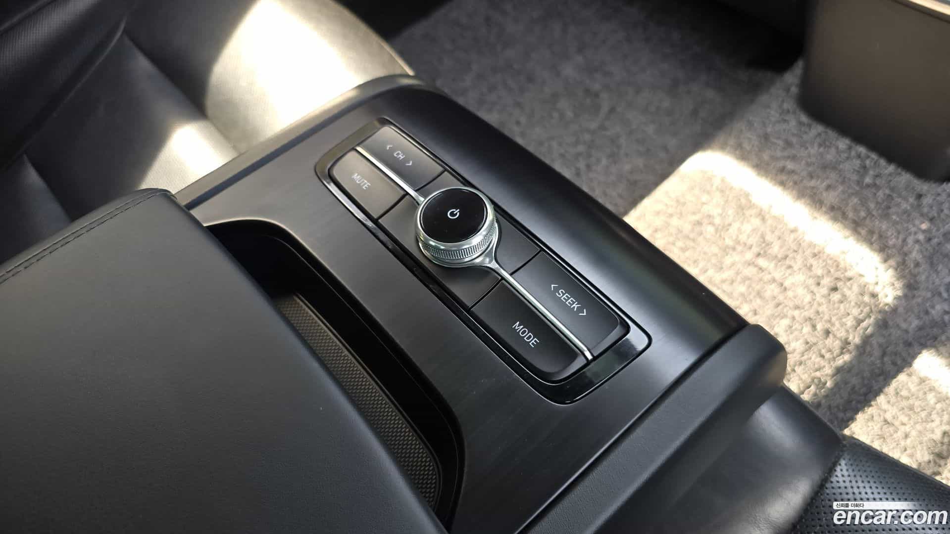 Grandeur Hyundai 2020.2-OPTION-041