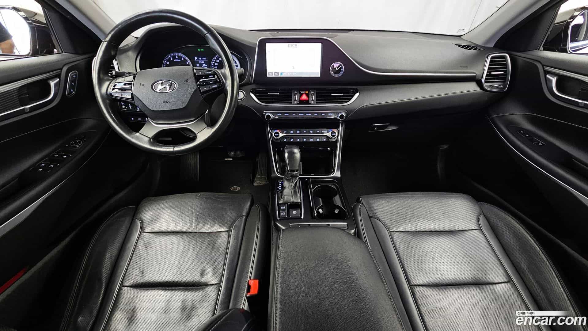 Grandeur Hyundai 2017.2-INNER-007