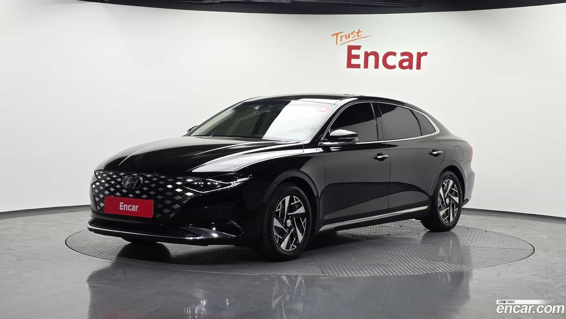 Grandeur Hyundai 2022.3-OUTER-001