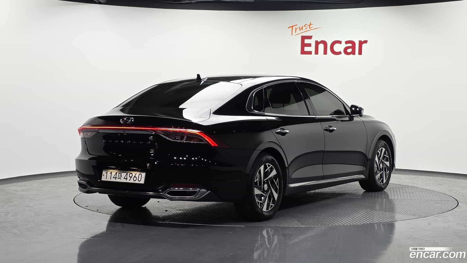 Grandeur Hyundai 2022.3-OUTER-002