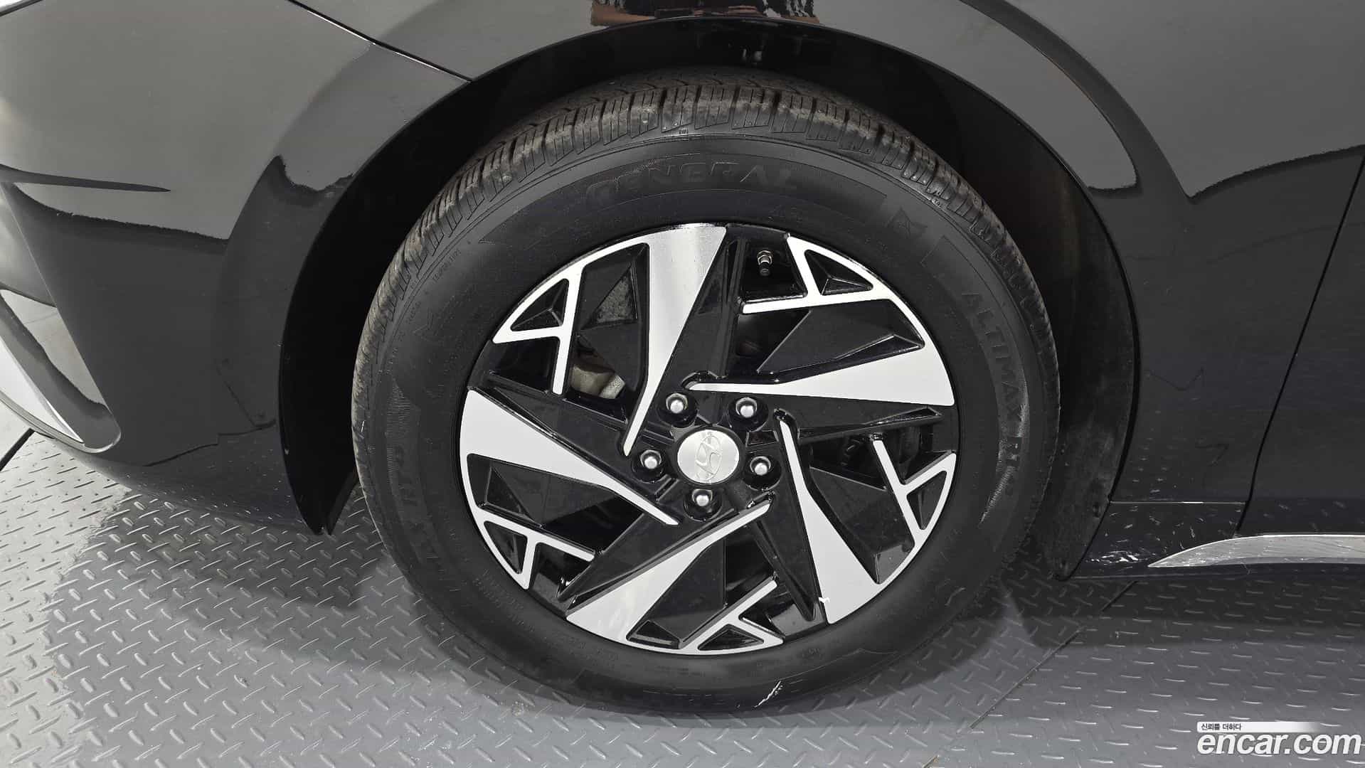 Grandeur Hyundai 2022.3-OUTER-005