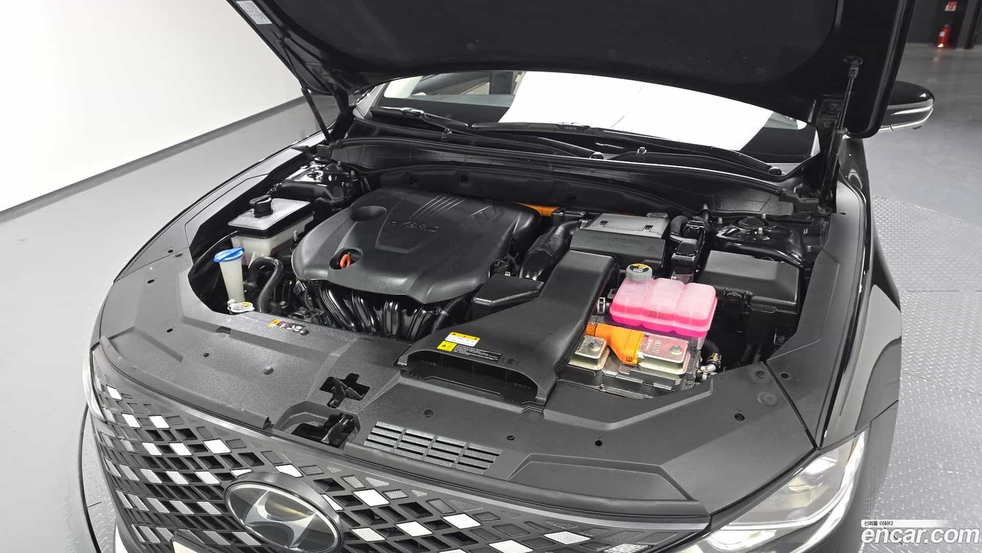 Grandeur Hyundai 2022.3-OUTER-006