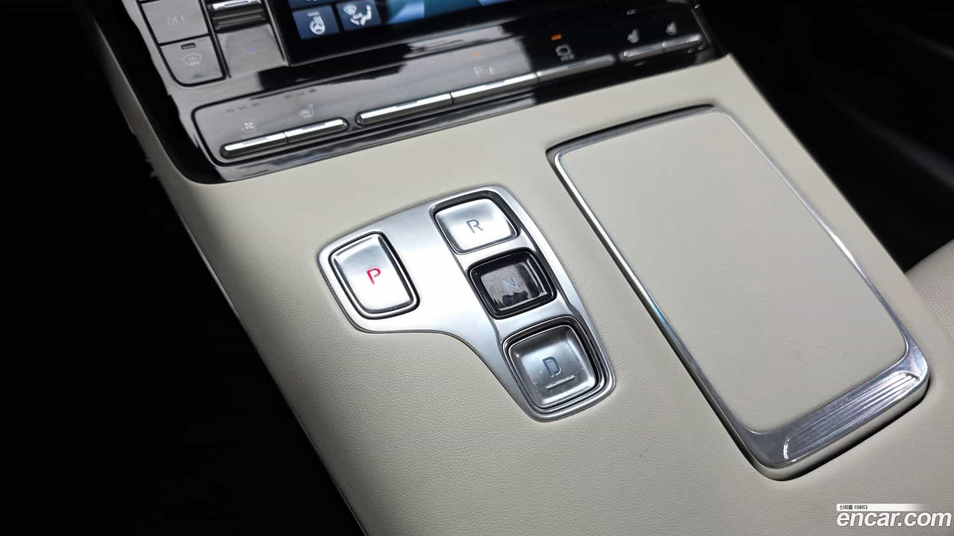 Grandeur Hyundai 2022.3-INNER-009
