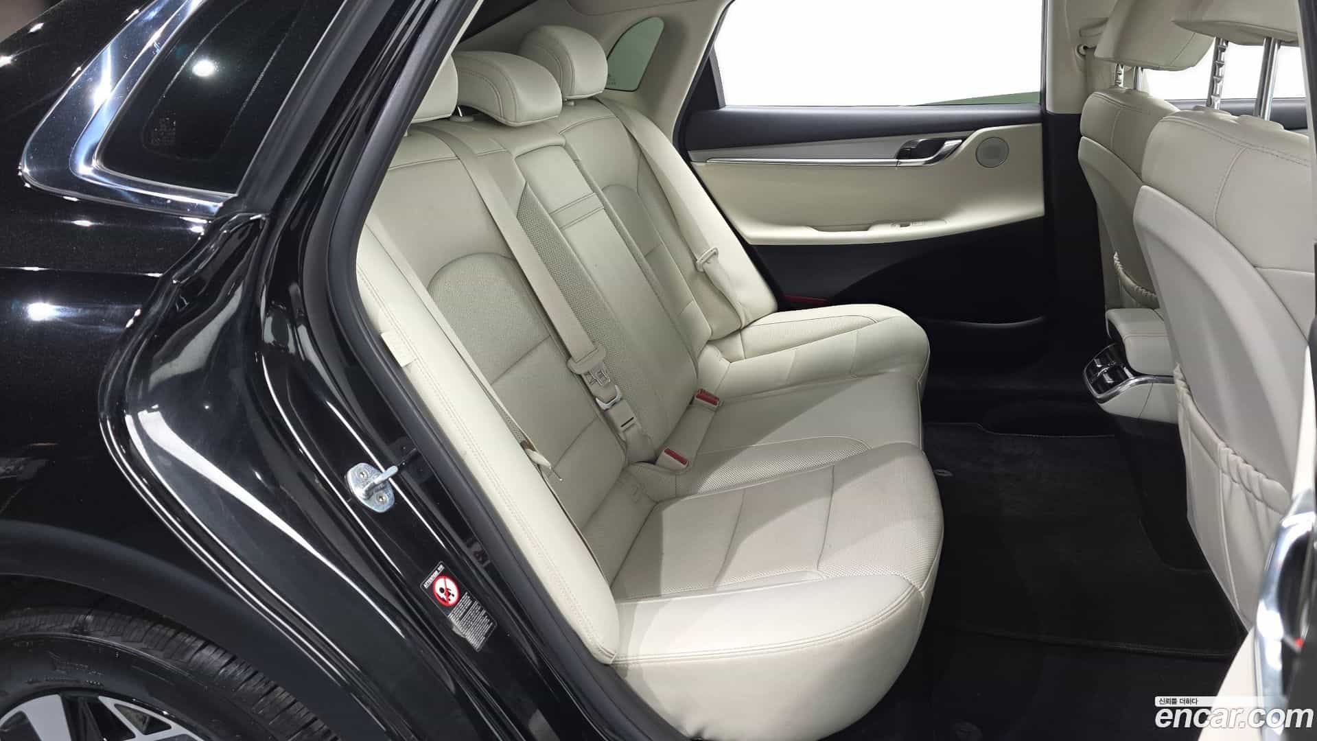 Grandeur Hyundai 2022.3-OPTION-015
