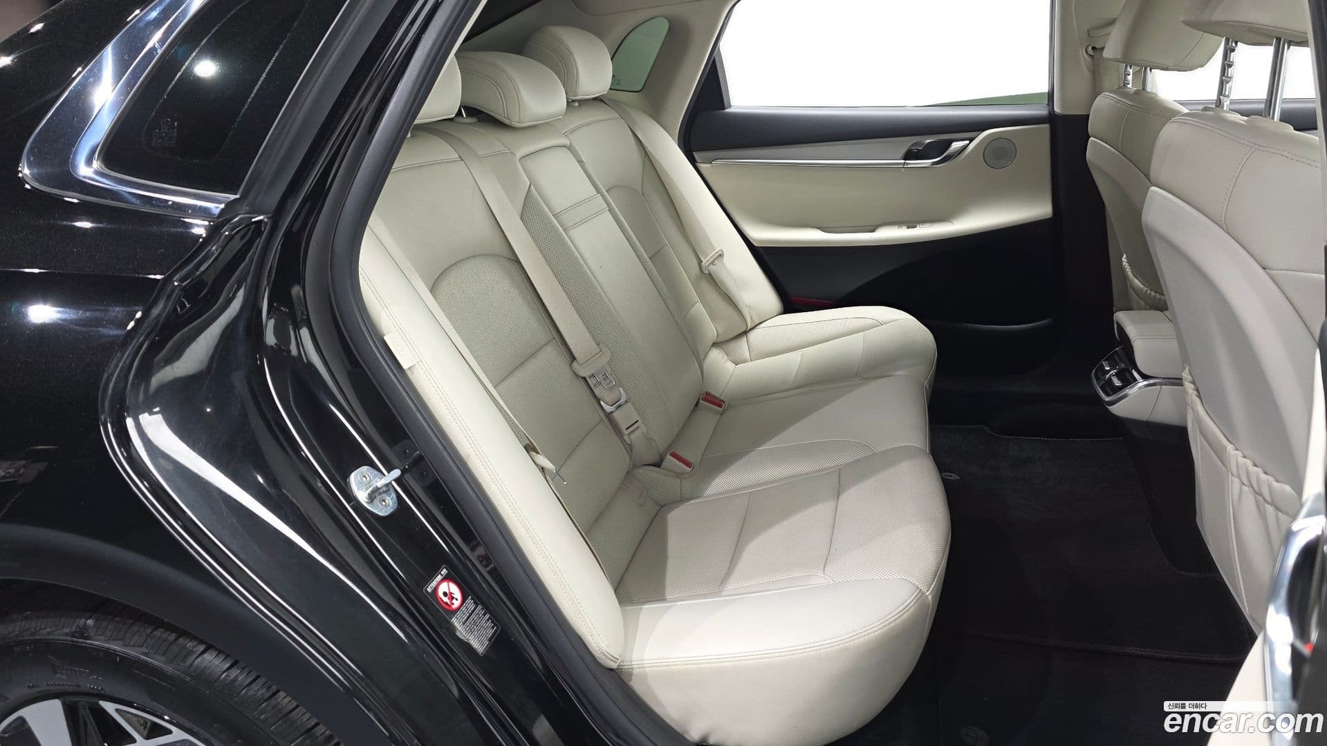 Main__Slider__Photo:Grandeur Hyundai 2022.3-10