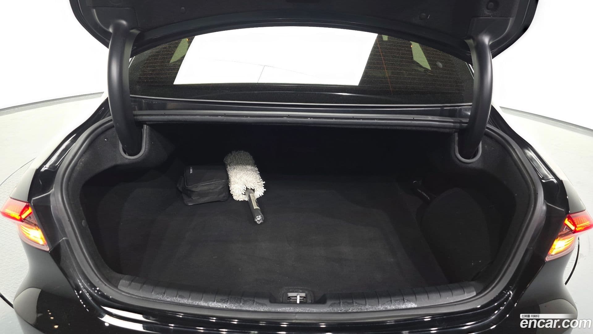 Main__Slider__Photo:Grandeur Hyundai 2022.3-19