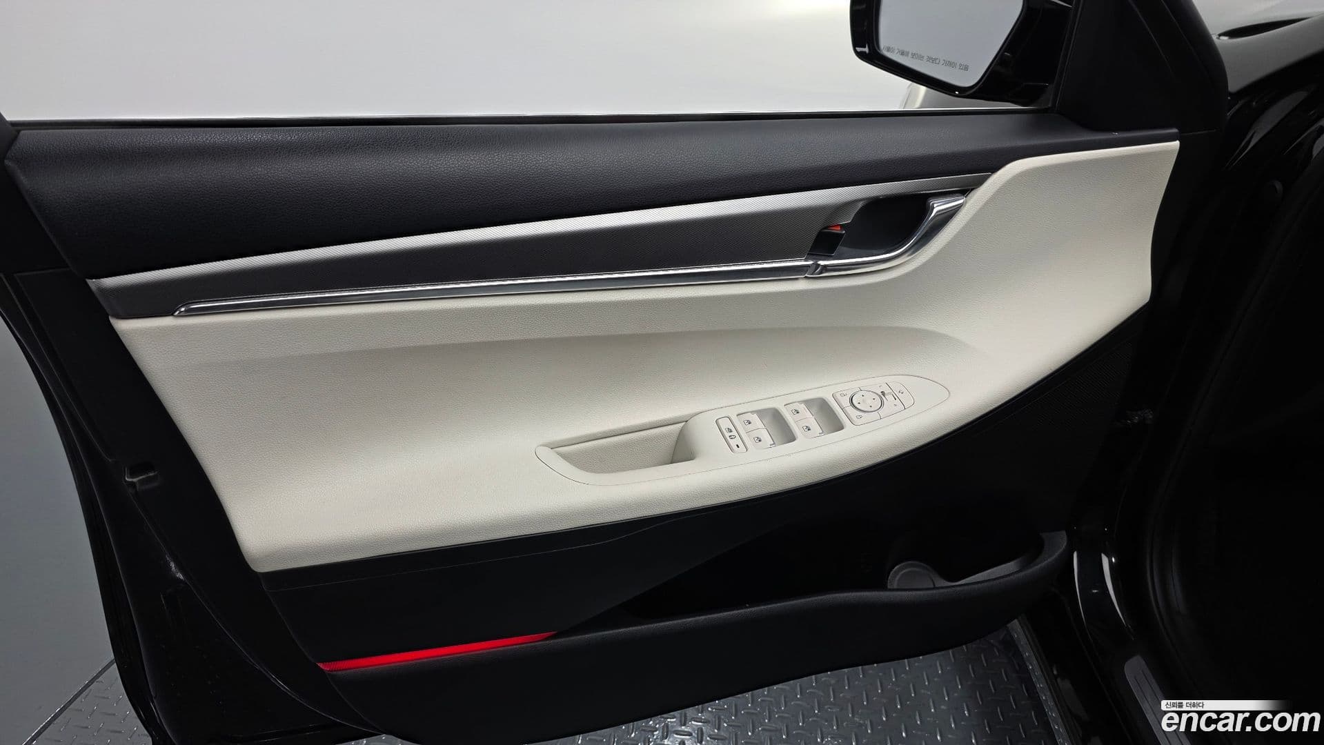 Main__Slider__Photo:Grandeur Hyundai 2022.3-23