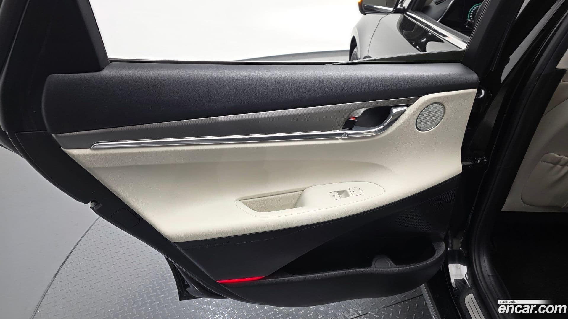 Main__Slider__Photo:Grandeur Hyundai 2022.3-24