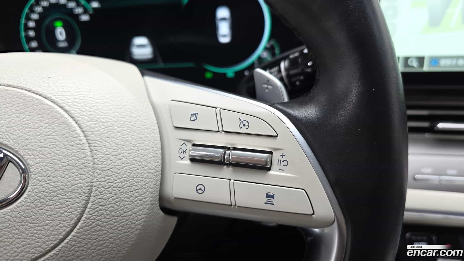 Grandeur Hyundai 2022.3-INNER-036