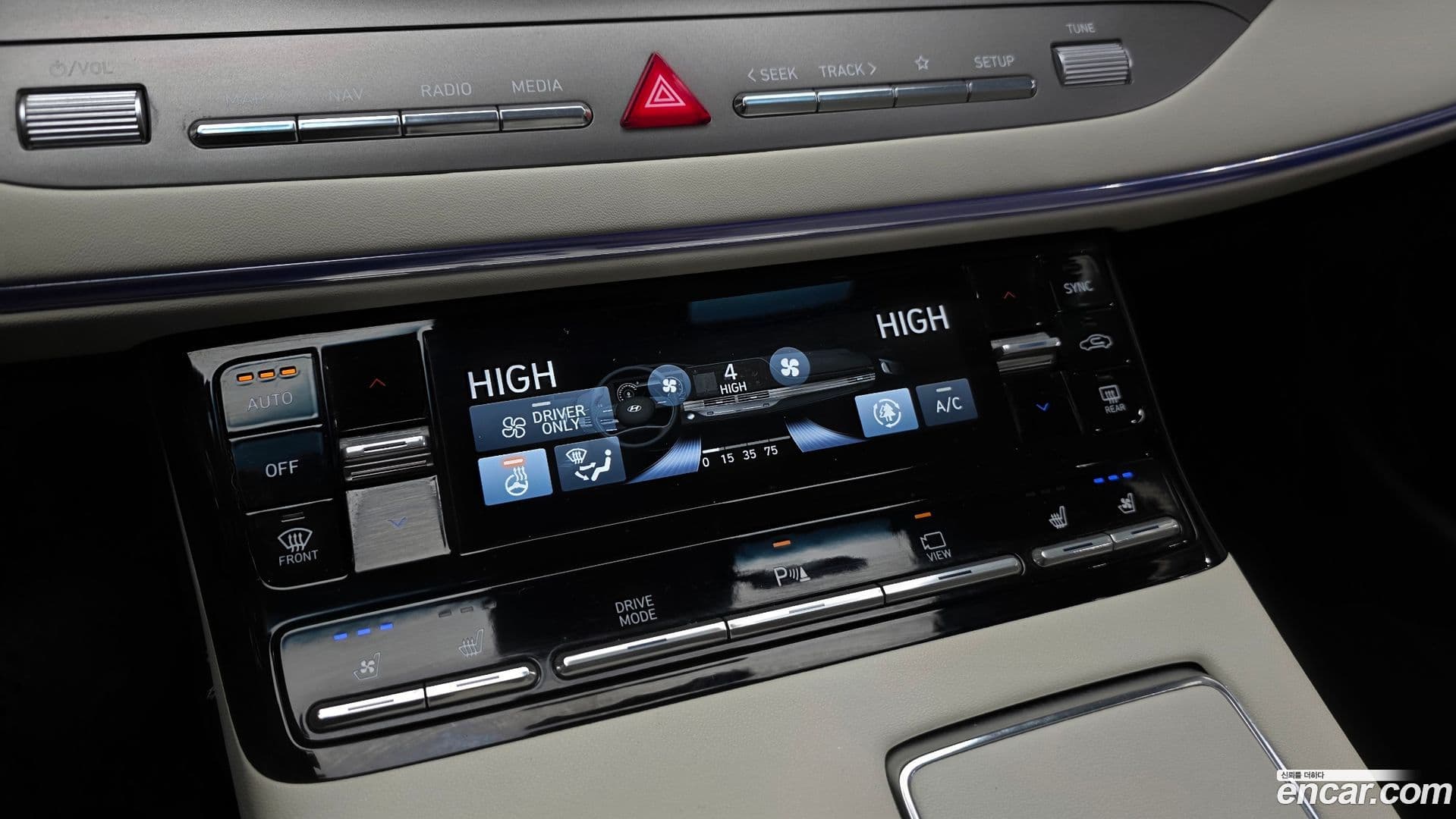 Main__Slider__Photo:Grandeur Hyundai 2022.3-29