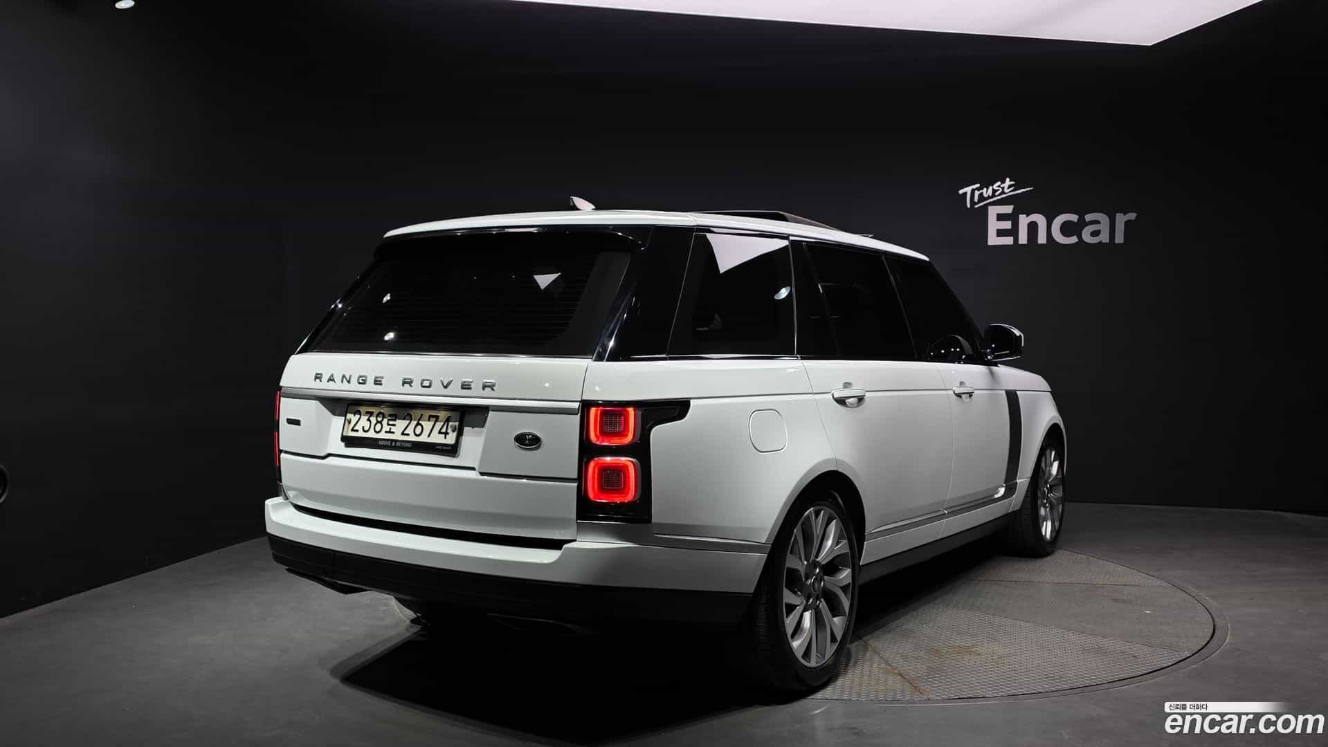 Range Rover Land Rover 2019.10-OUTER-002