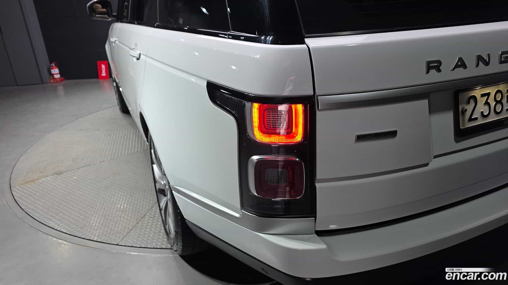 Range Rover Land Rover 2019.10-OUTER-033