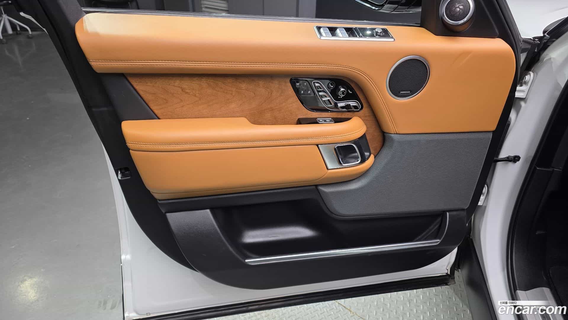 Range Rover Land Rover 2019.10-INNER-034