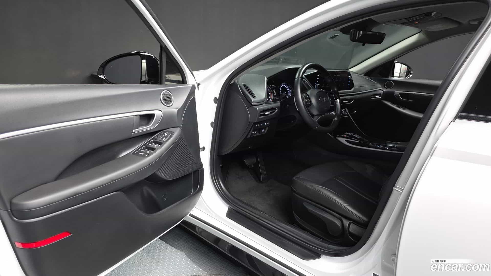 Sonata Hyundai 2022.6-INNER-010