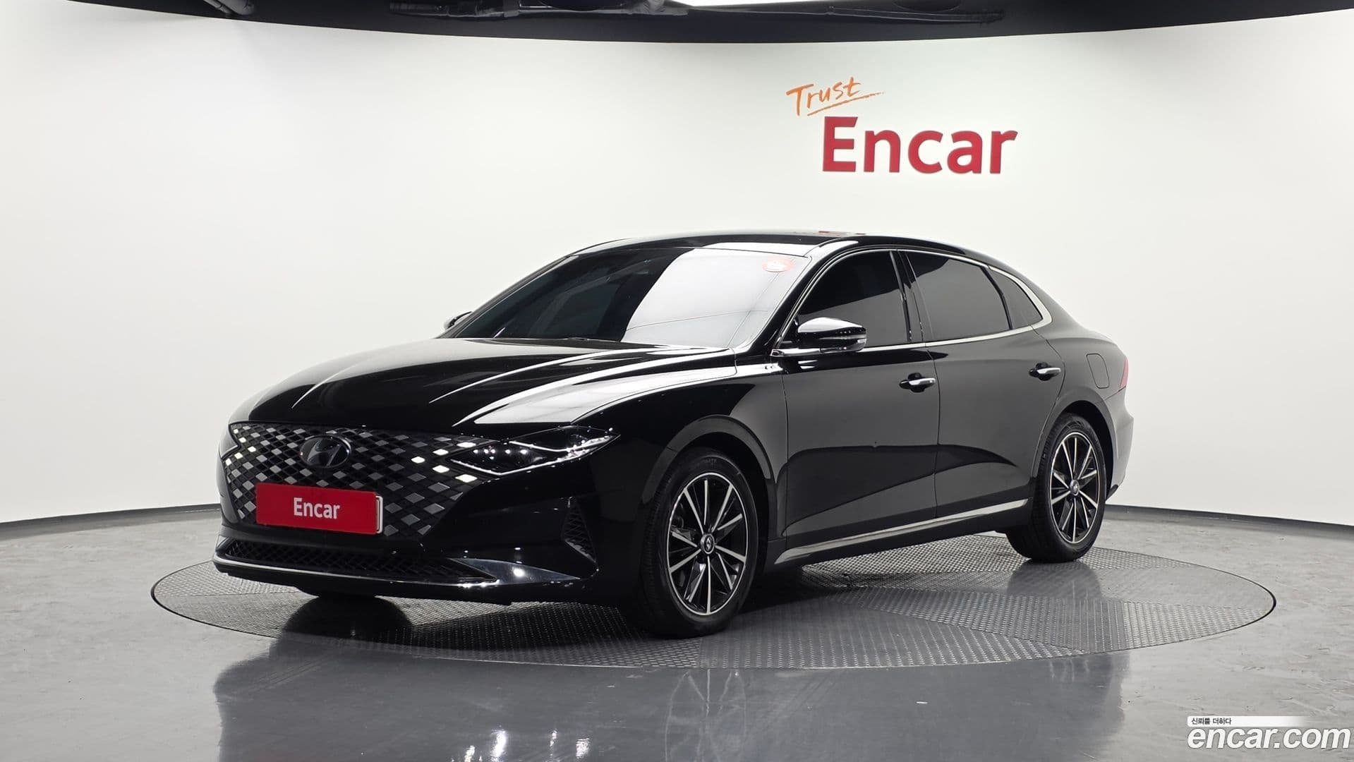 Main__Slider__Photo:Grandeur Hyundai 2022.3-0