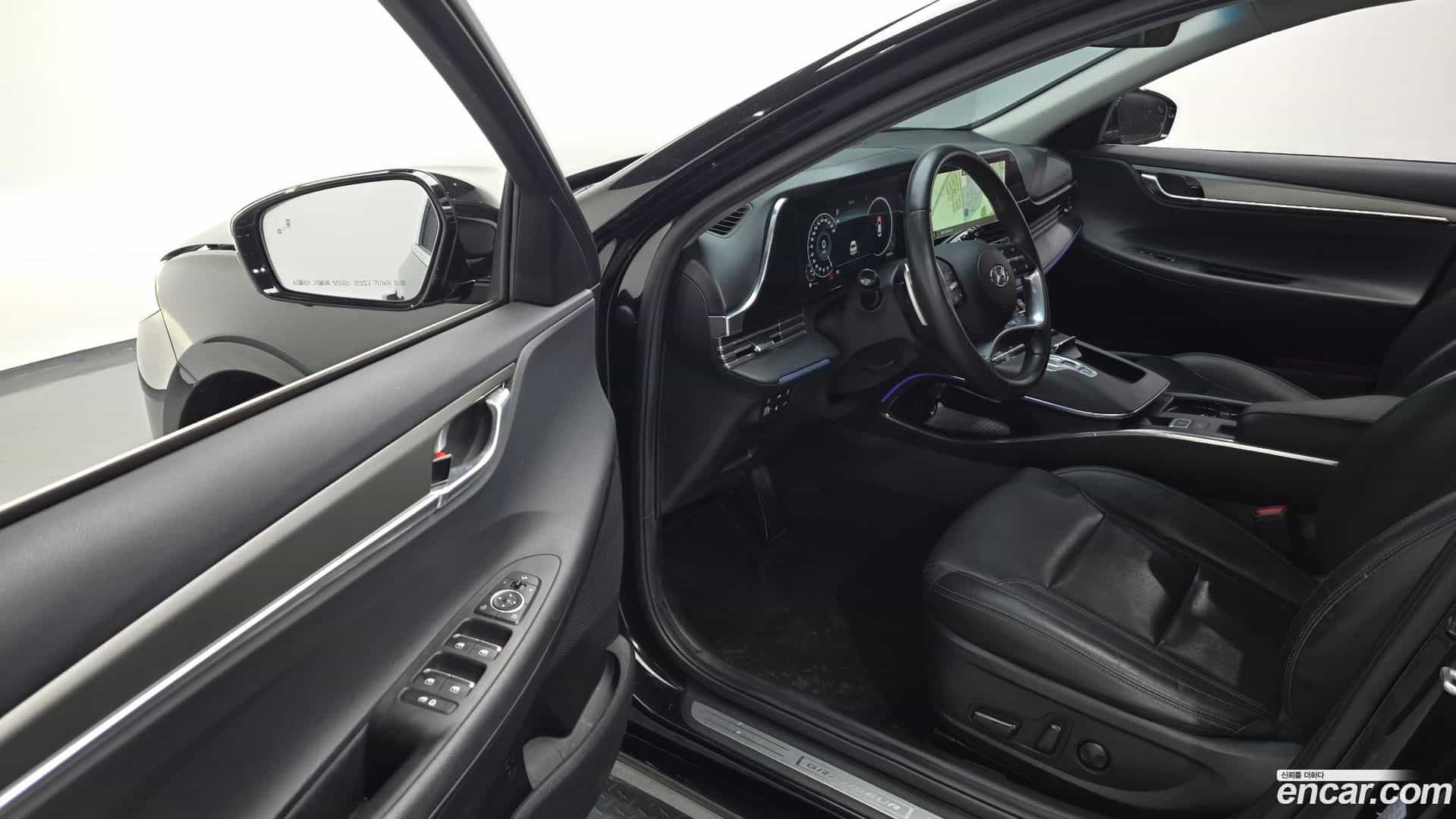 Grandeur Hyundai 2022.3-INNER-010