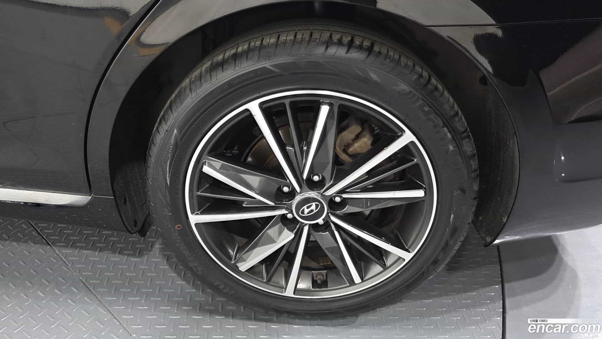 Grandeur Hyundai 2022.3-OUTER-031