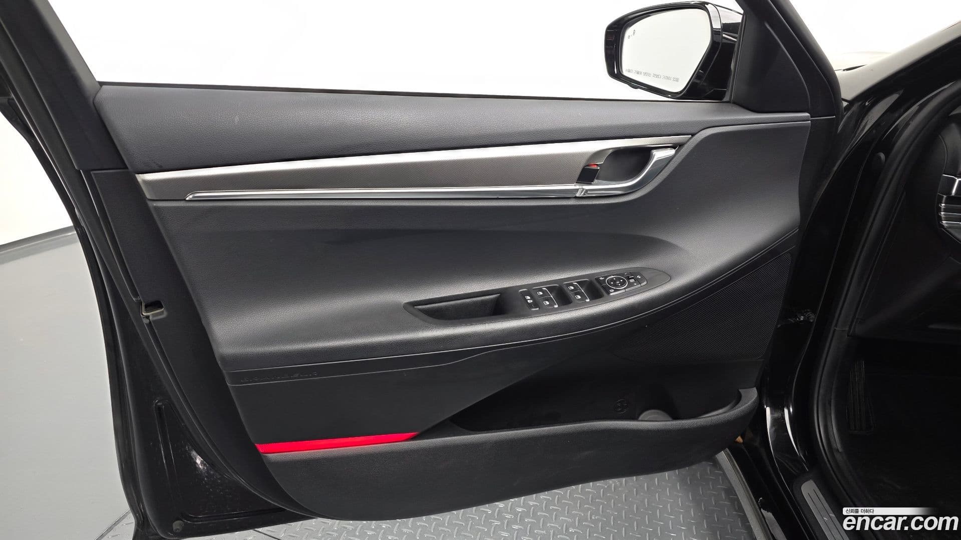 Main__Slider__Photo:Grandeur Hyundai 2022.3-23