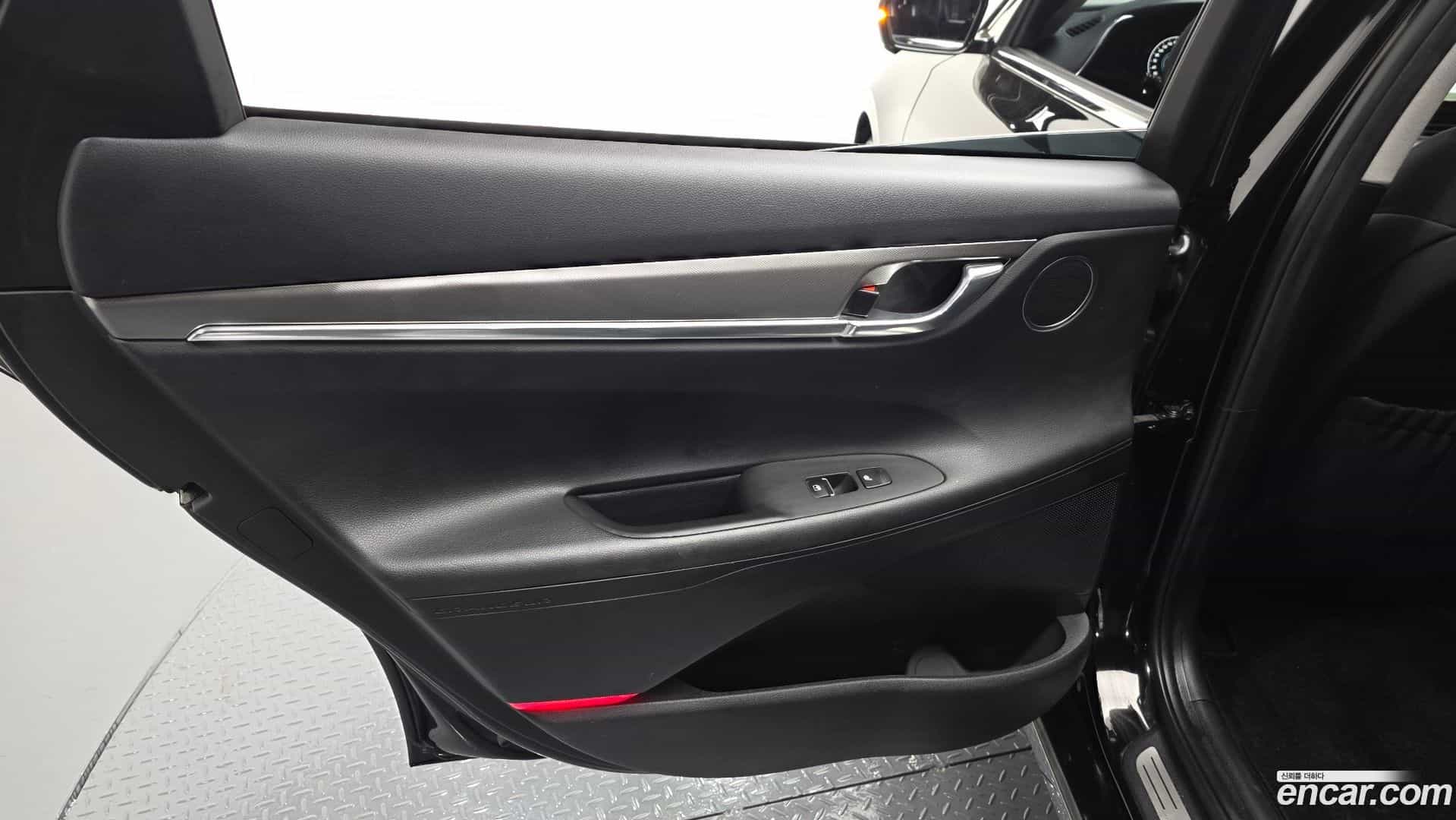 Grandeur Hyundai 2022.3-INNER-035
