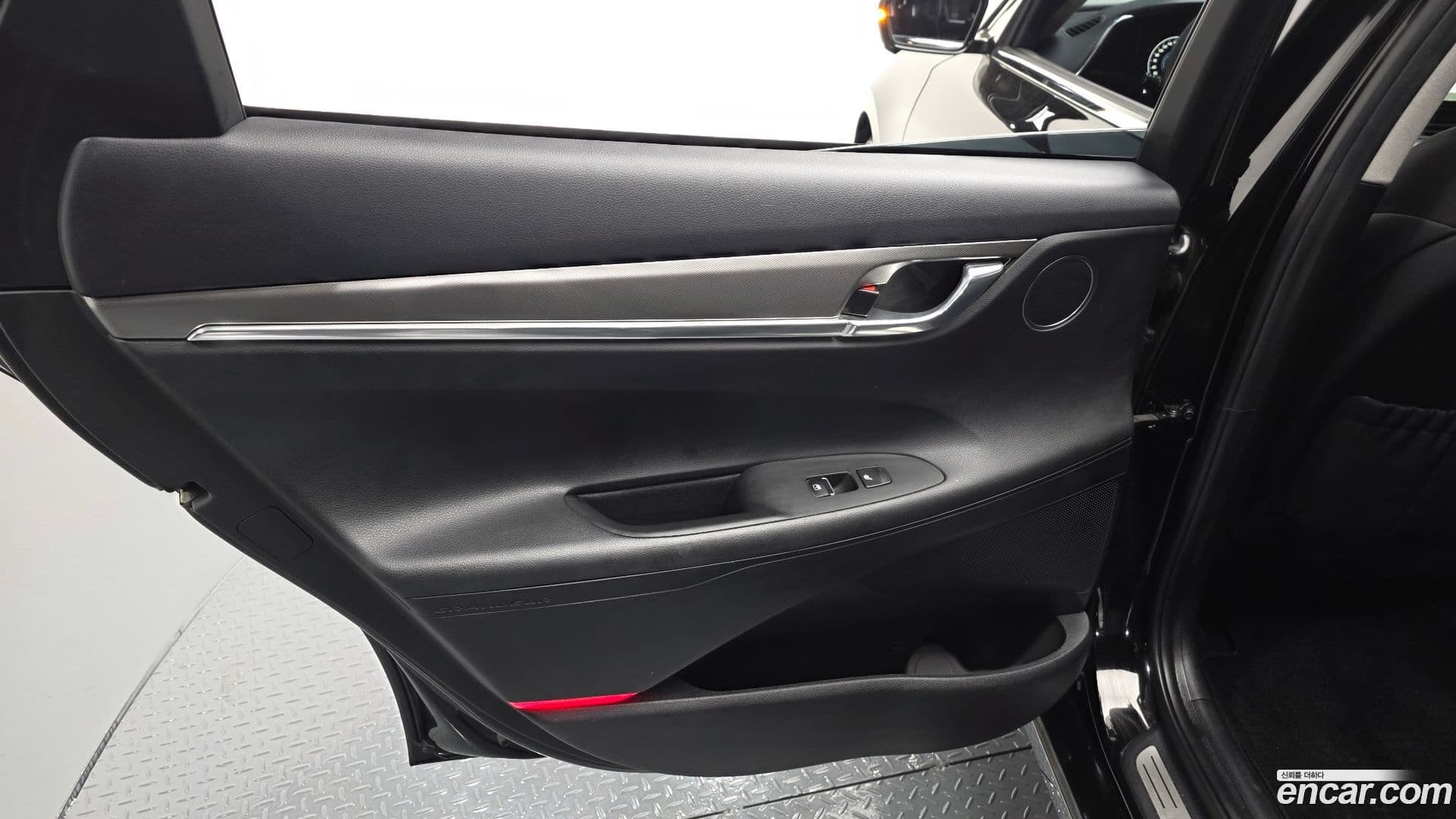 Main__Slider__Photo:Grandeur Hyundai 2022.3-24