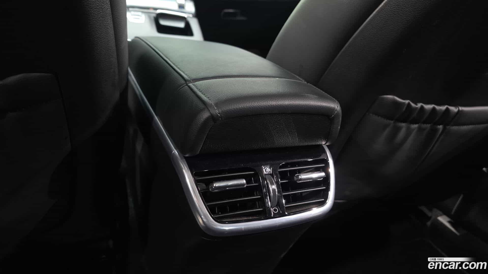 Grandeur Hyundai 2022.3-OPTION-040