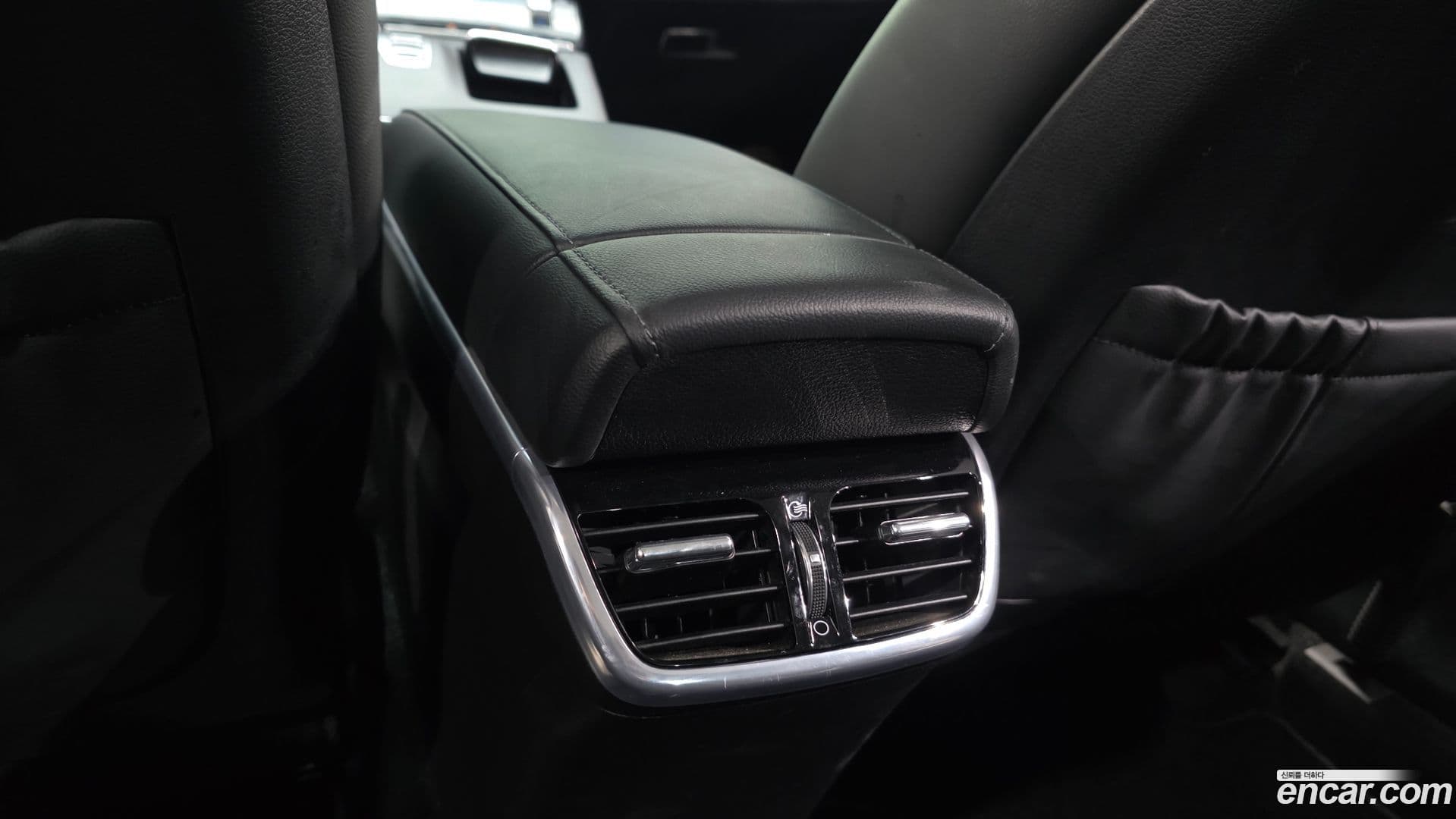 Main__Slider__Photo:Grandeur Hyundai 2022.3-26